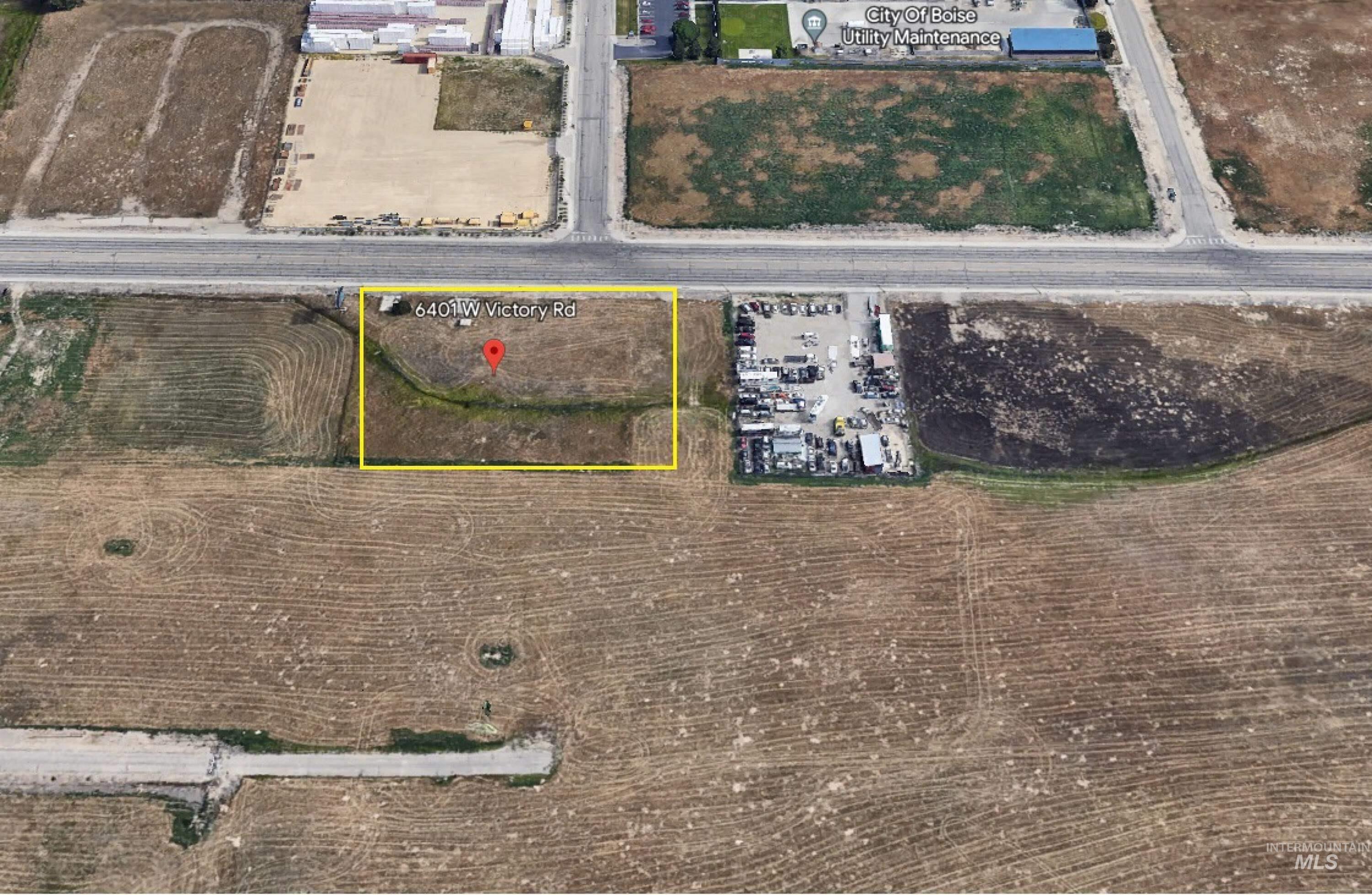 6401 W Victory Road Property Photo 1