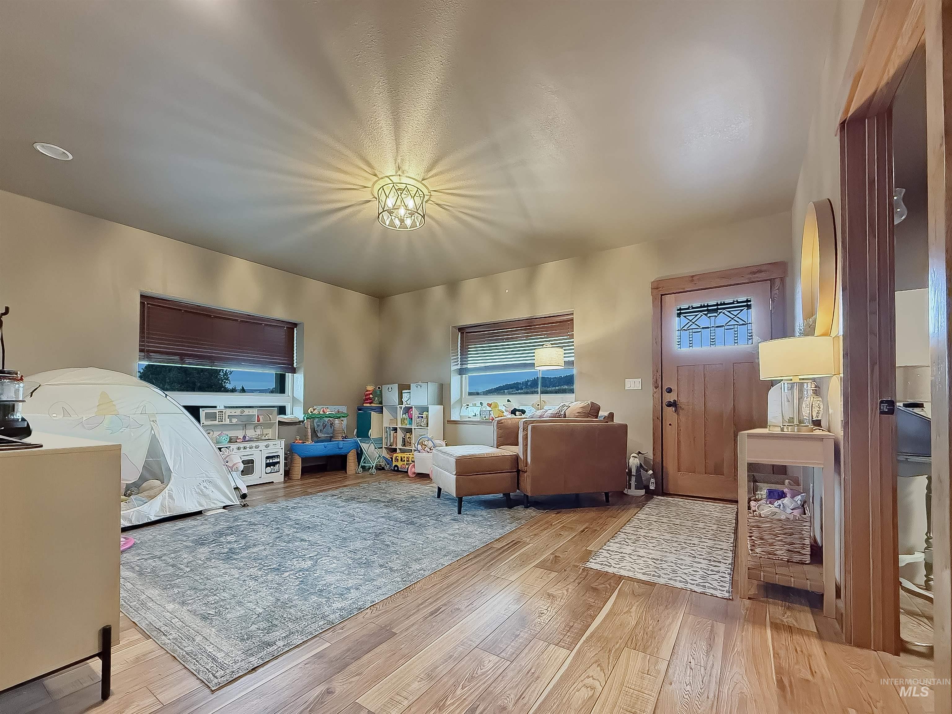 1030 Tempest Lane Property Photo 4