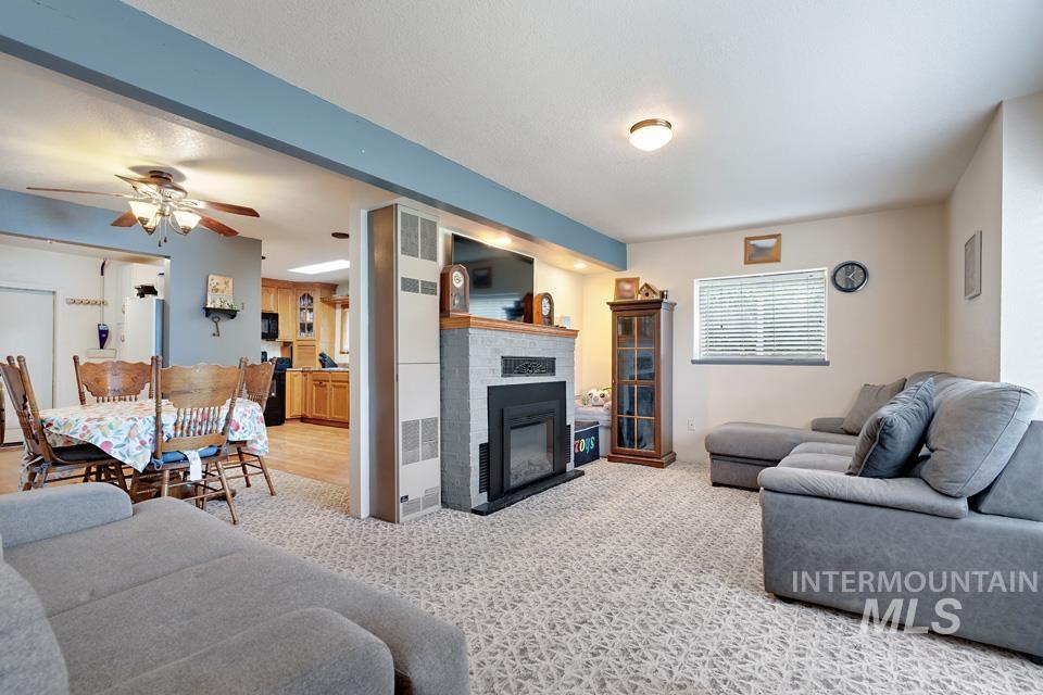 1015 E Park Property Photo 9