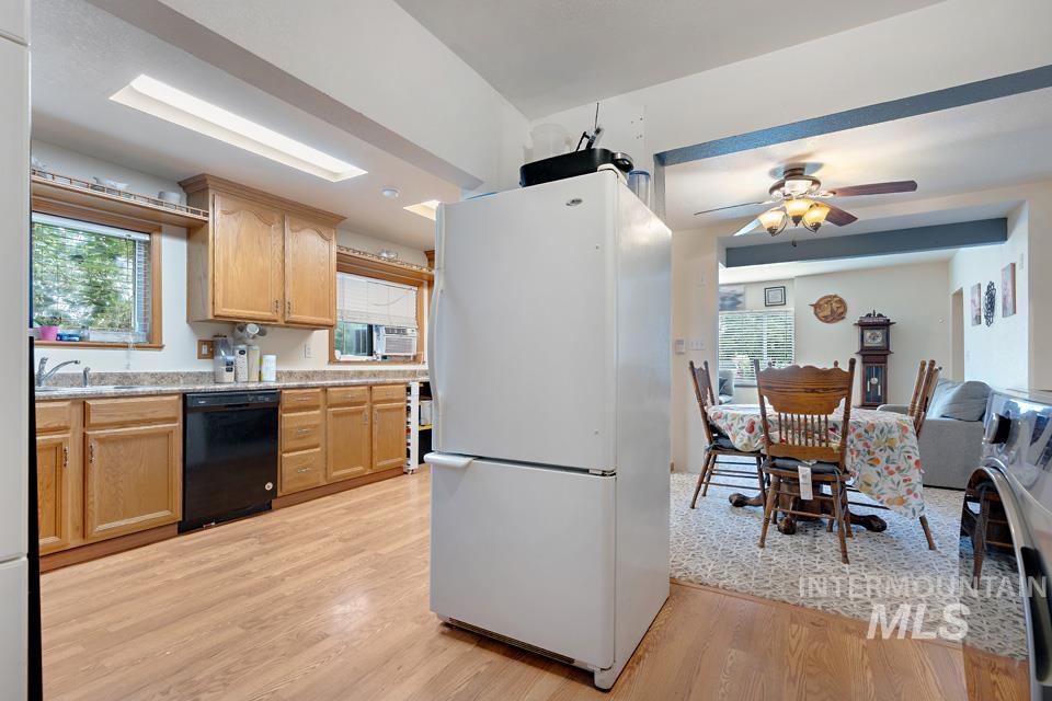 1015 E Park Property Photo 16