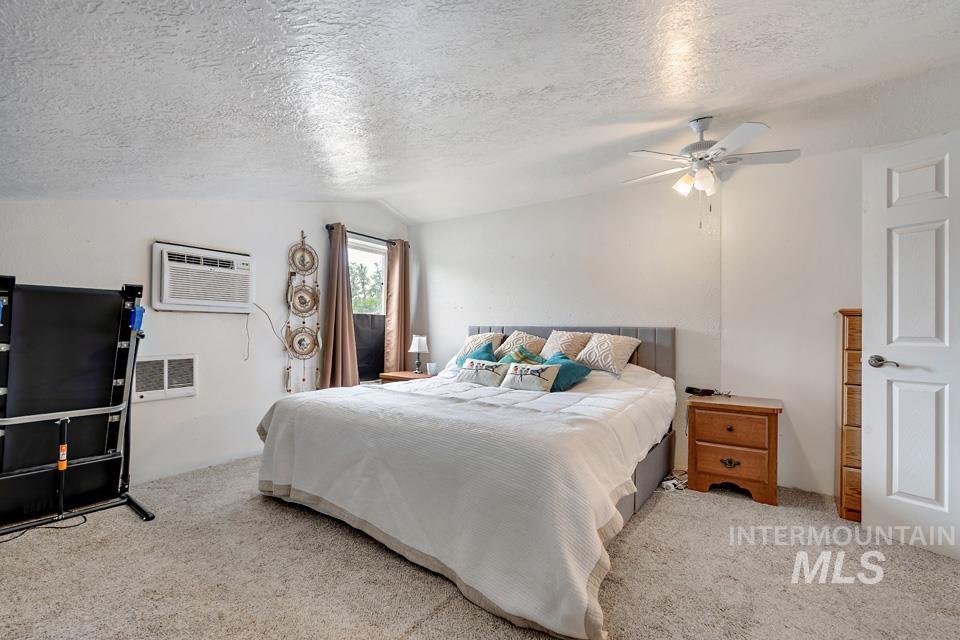 1015 E Park Property Photo 21