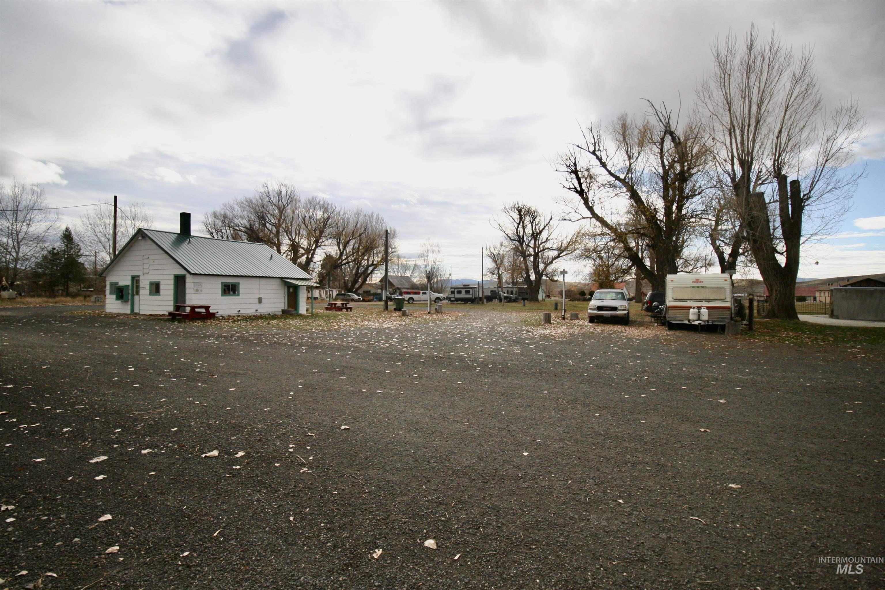 501 Swisher Ave Property Photo 9