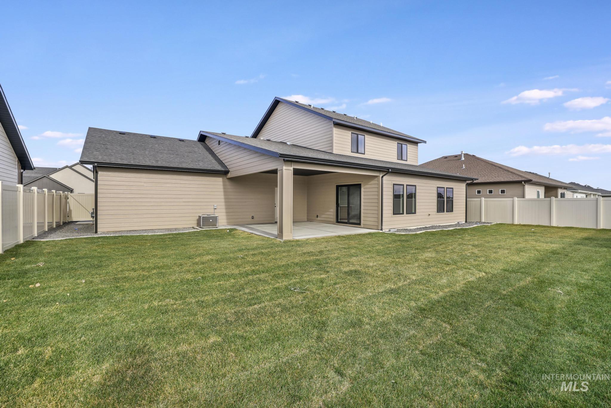 635 Canyon Crest Drive W. Property Photo 40