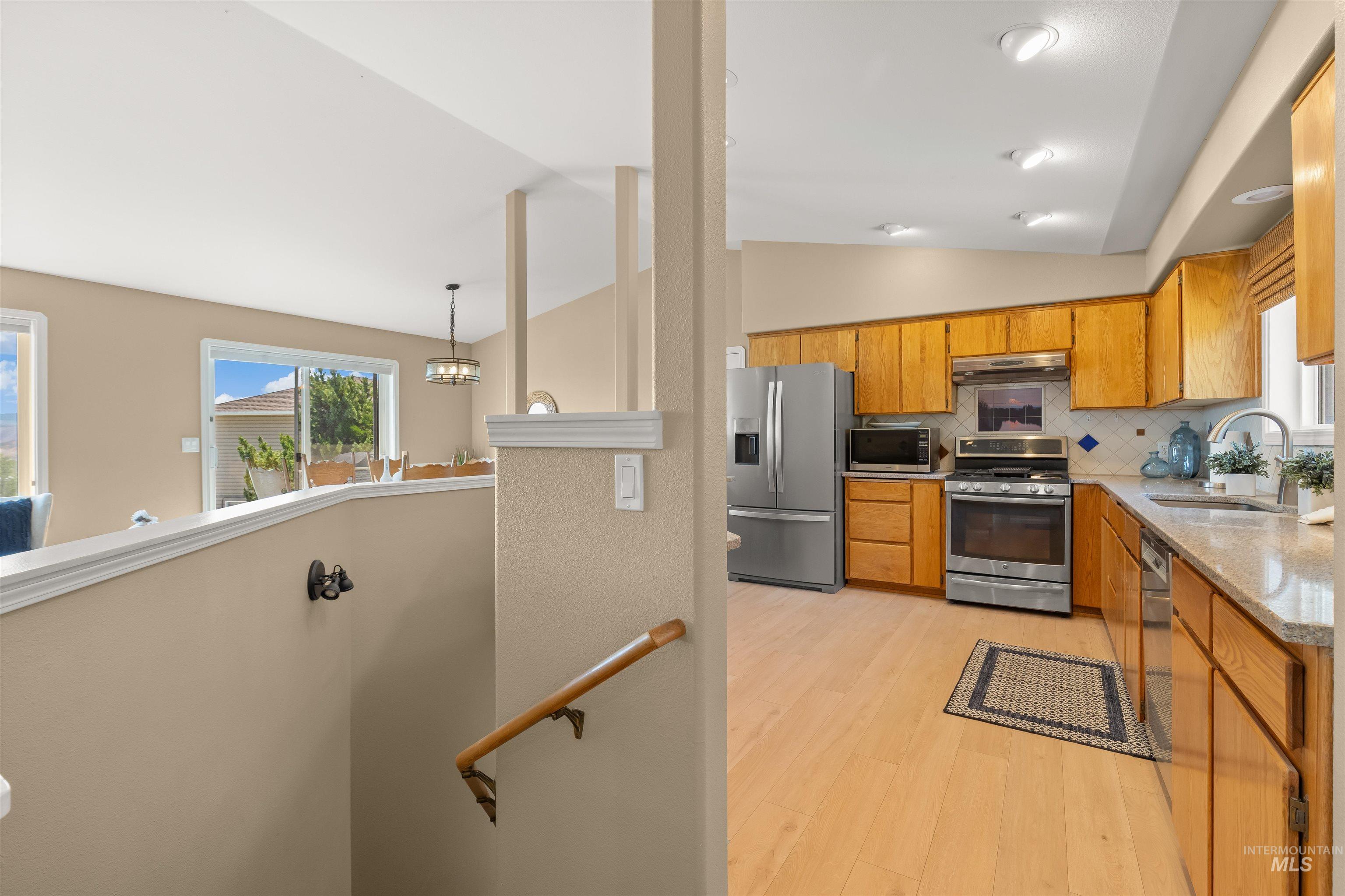 2995 Dove Drive Property Photo 6