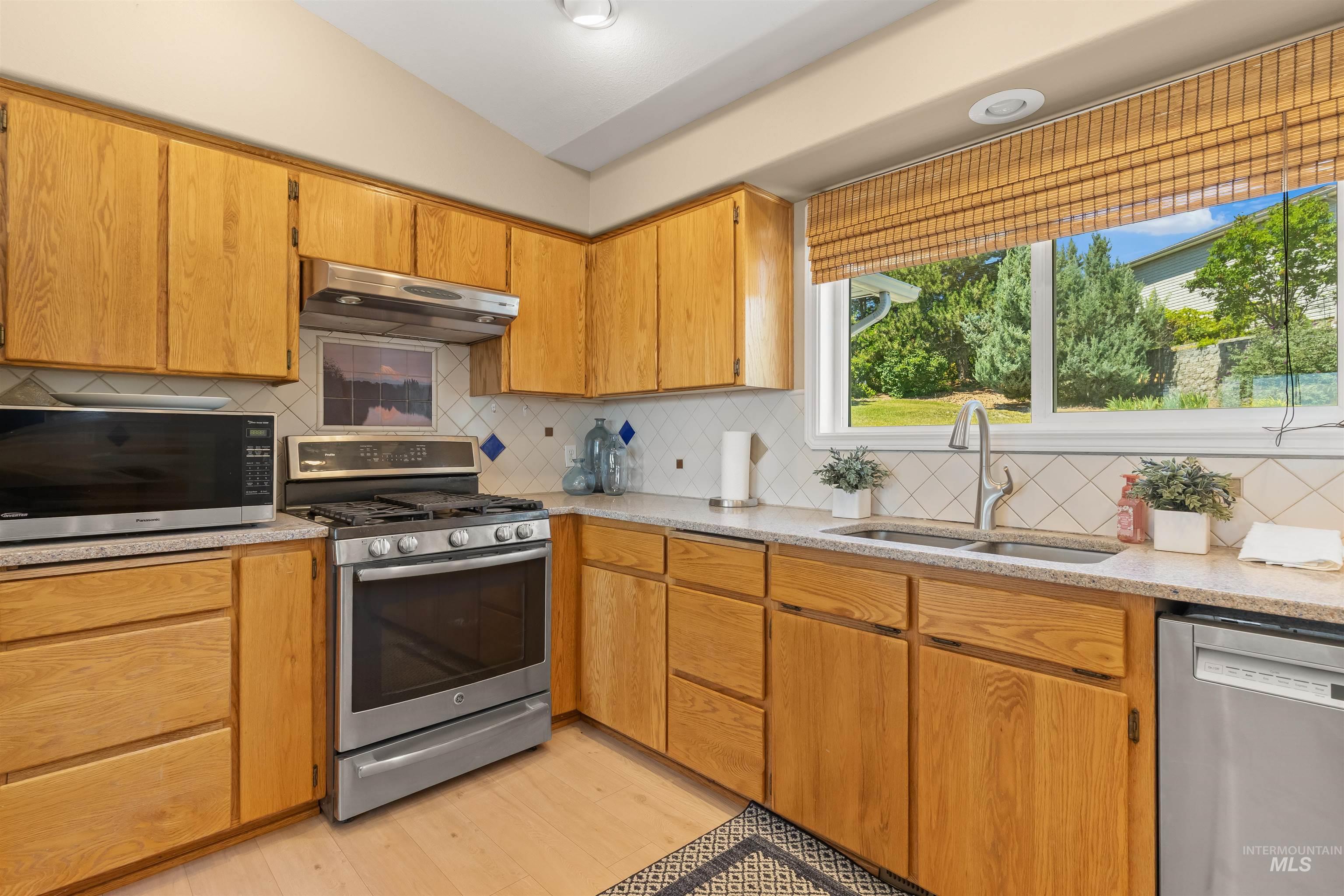2995 Dove Drive Property Photo 12