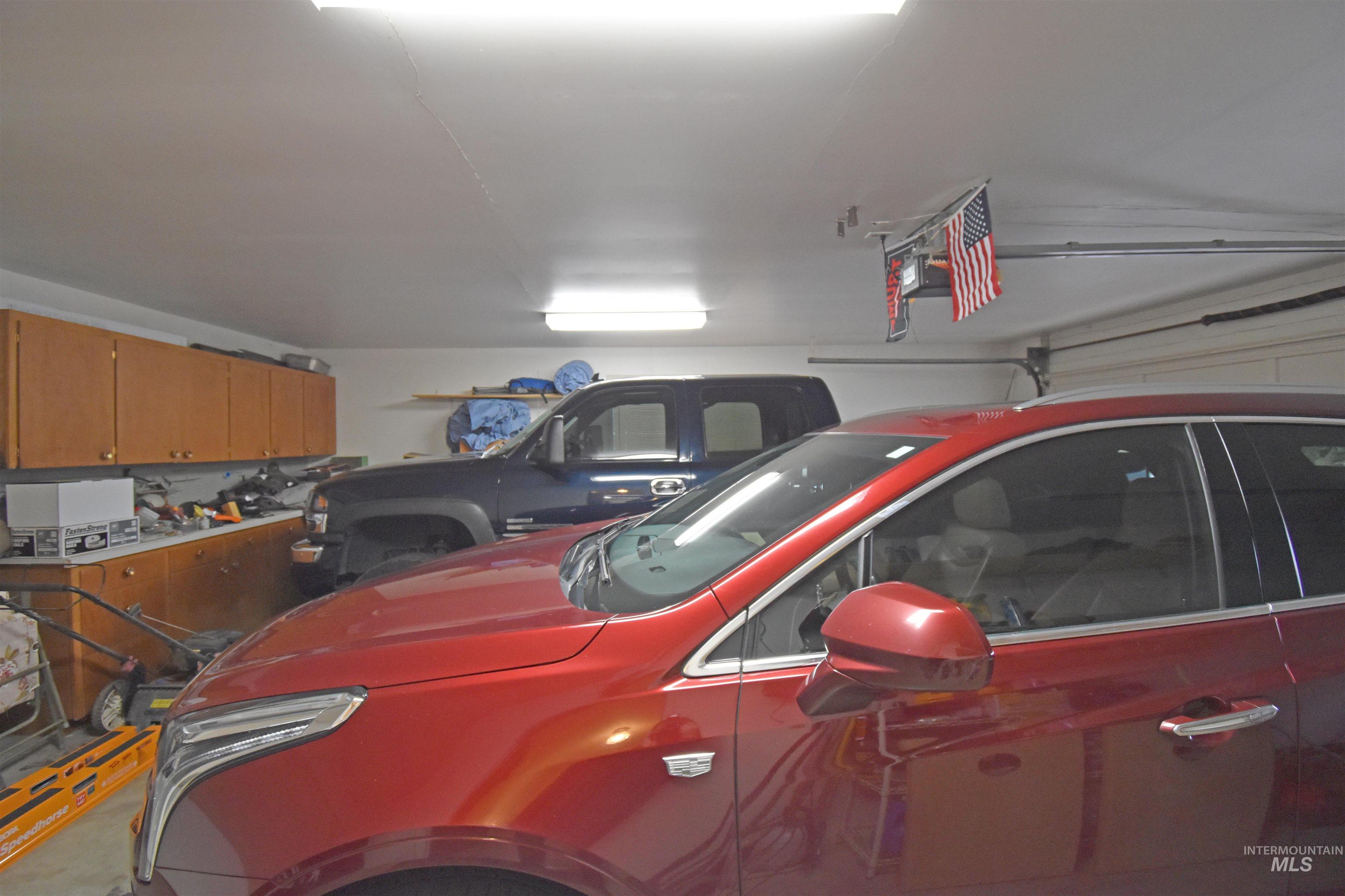 1045 Post Lane Property Photo 16