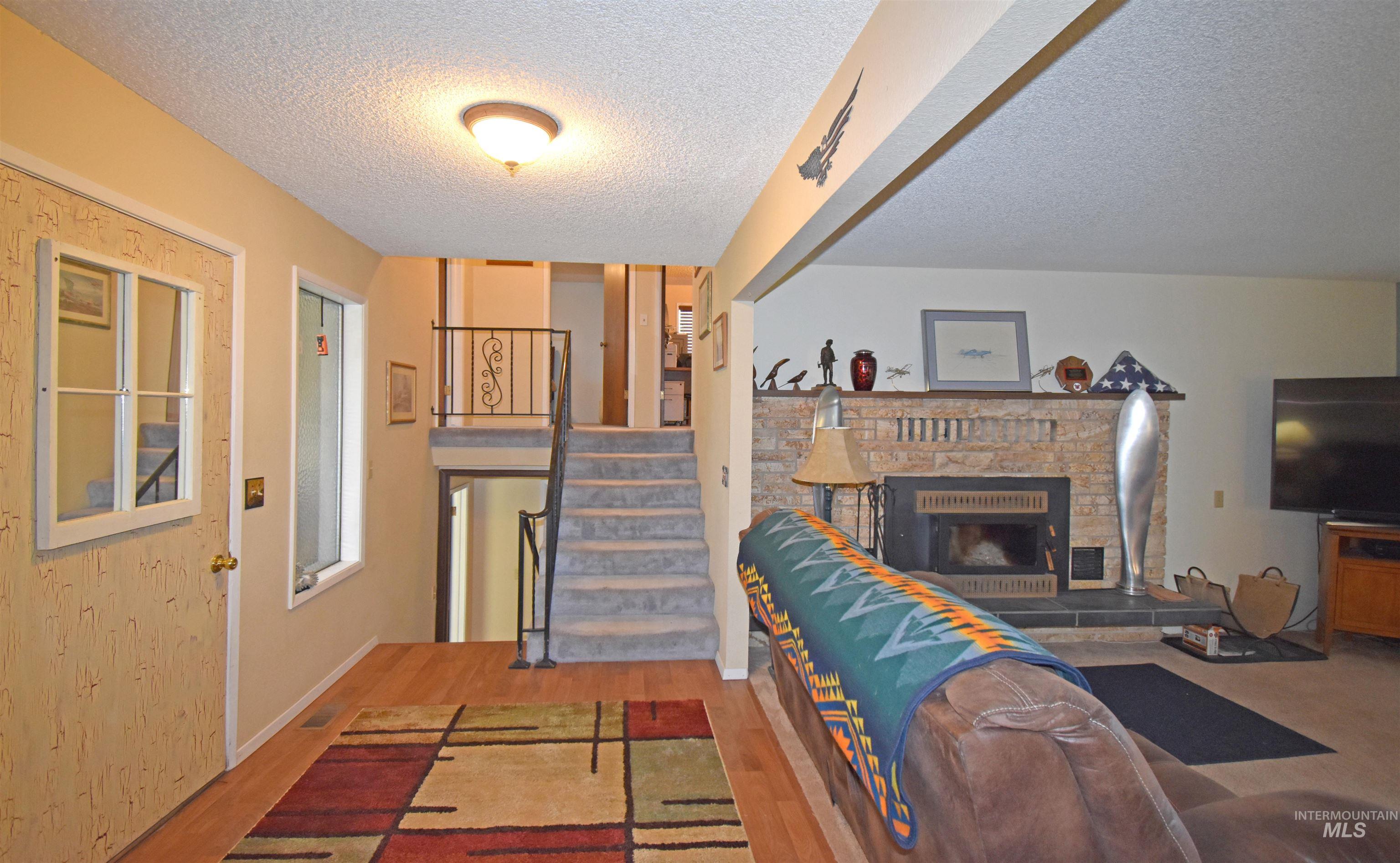1045 Post Lane Property Photo 18