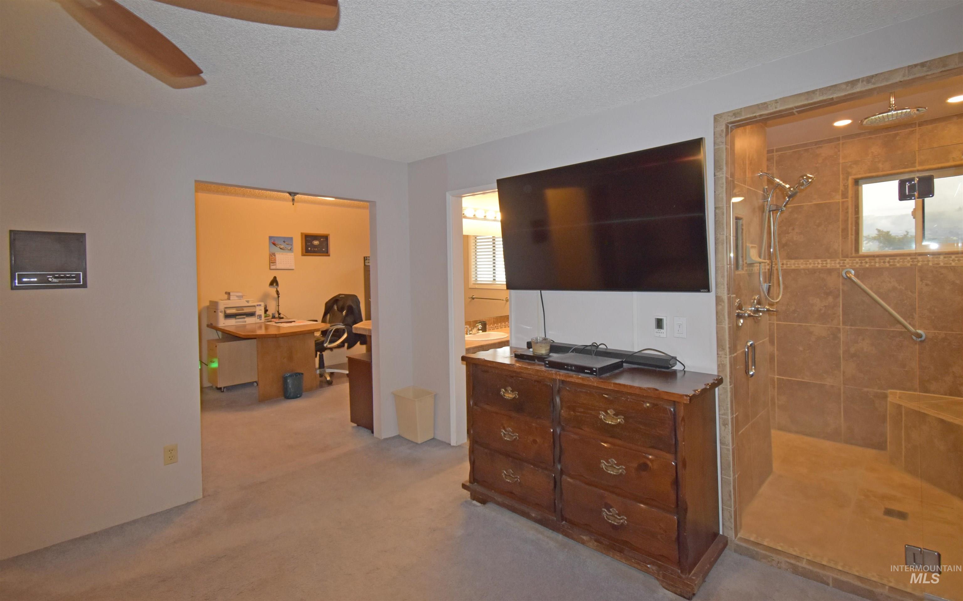1045 Post Lane Property Photo 26