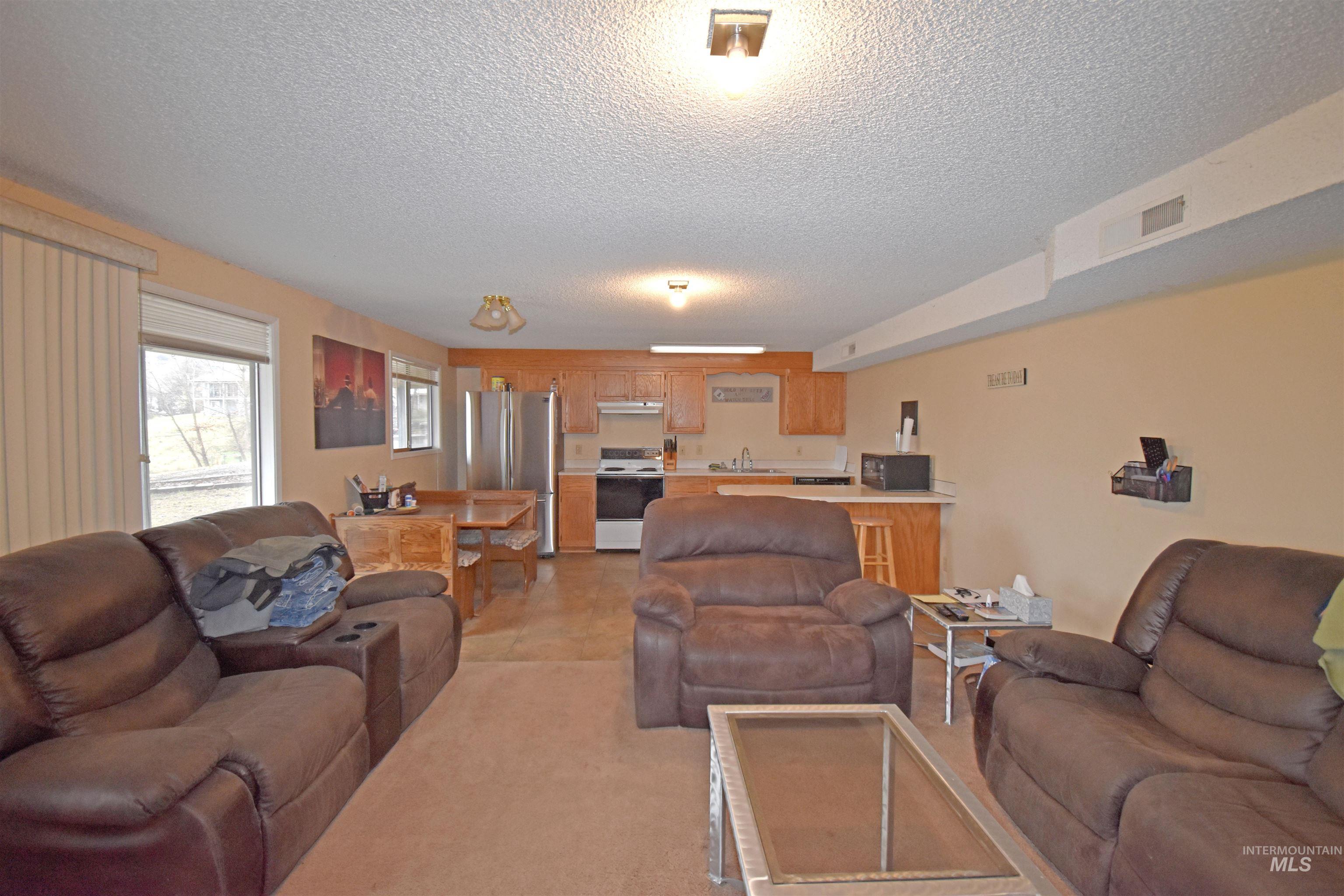 1045 Post Lane Property Photo 40