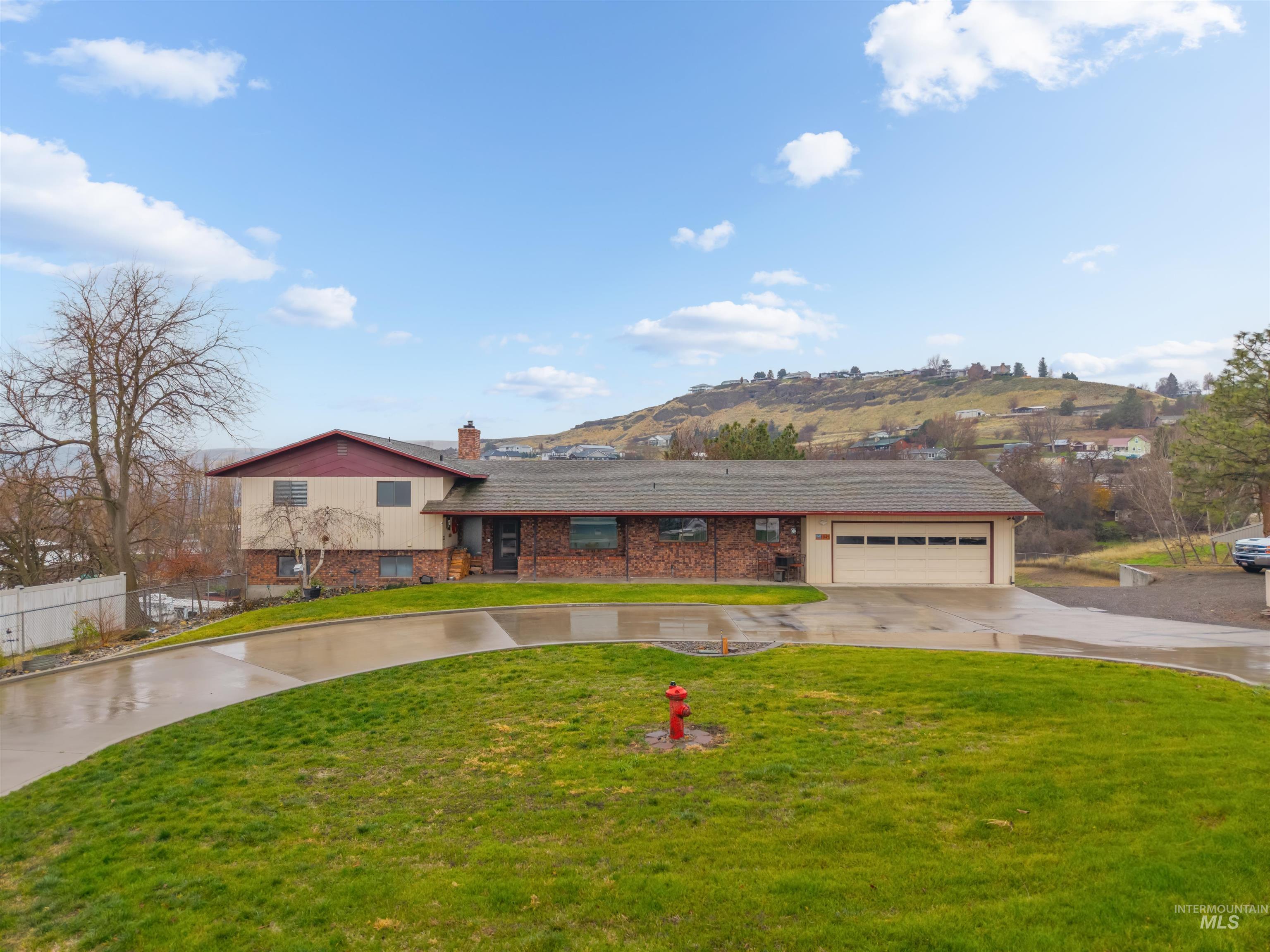1045 Post Lane Property Photo 50