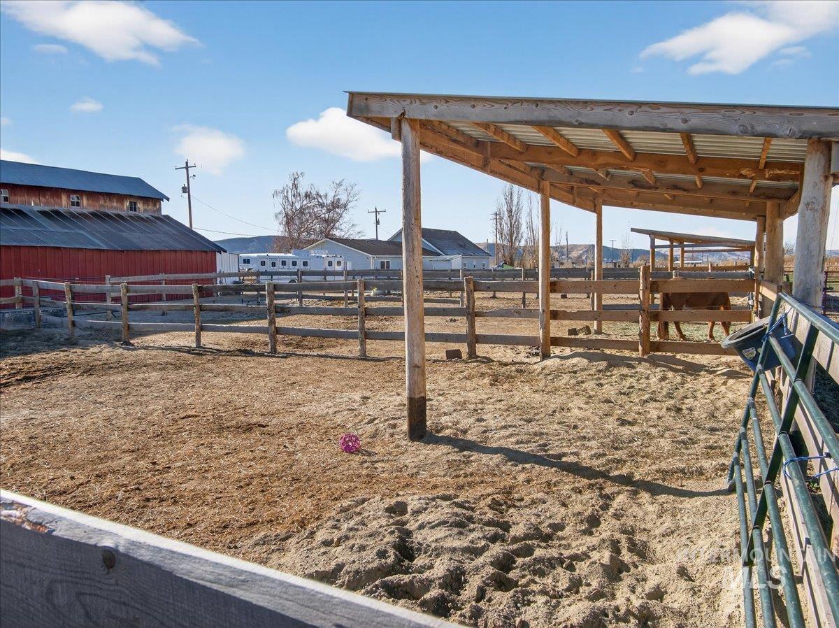 2588 W Sales Yard Road Property Photo 43
