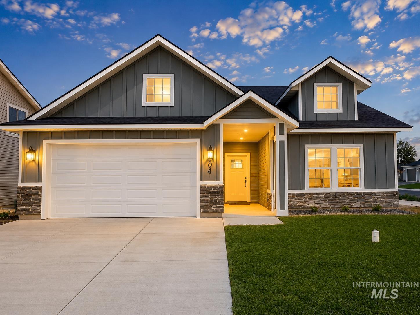 904 Quartz Rd