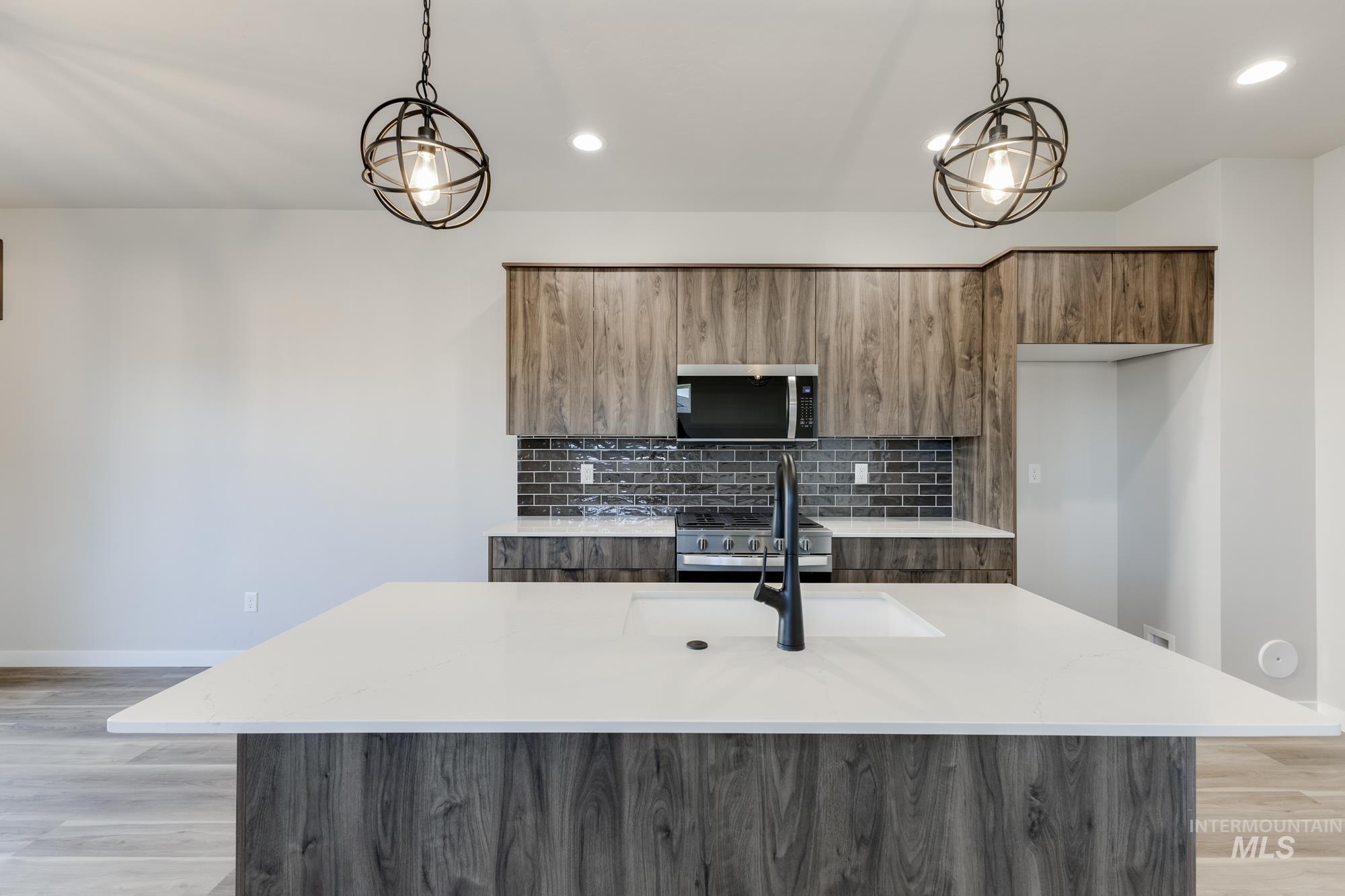 10574 W Teratai St Property Photo 4