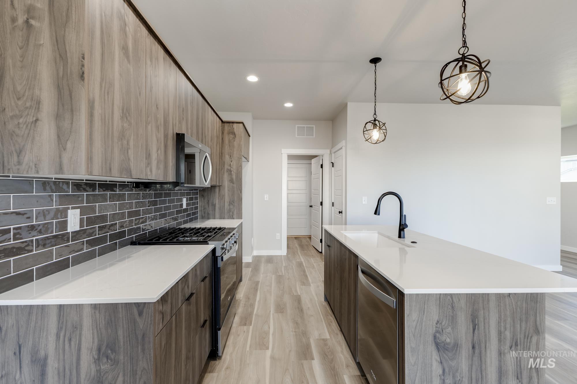 10574 W Teratai St Property Photo 6