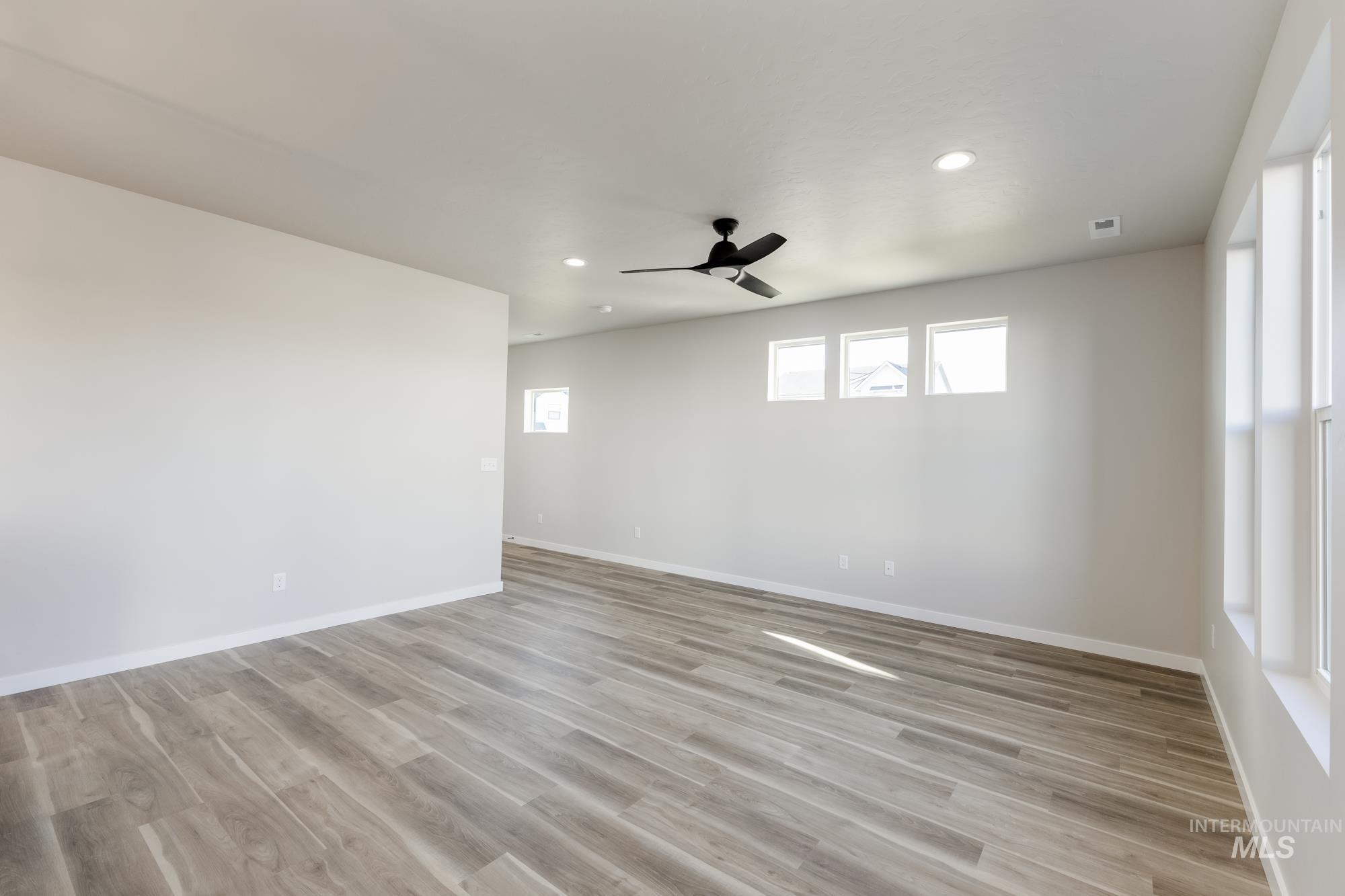 10574 W Teratai St Property Photo 9