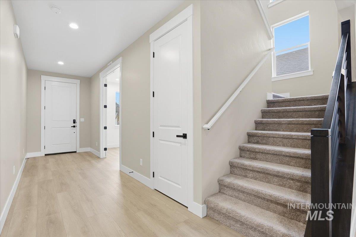 6117 N Torva Ave Property Photo 4