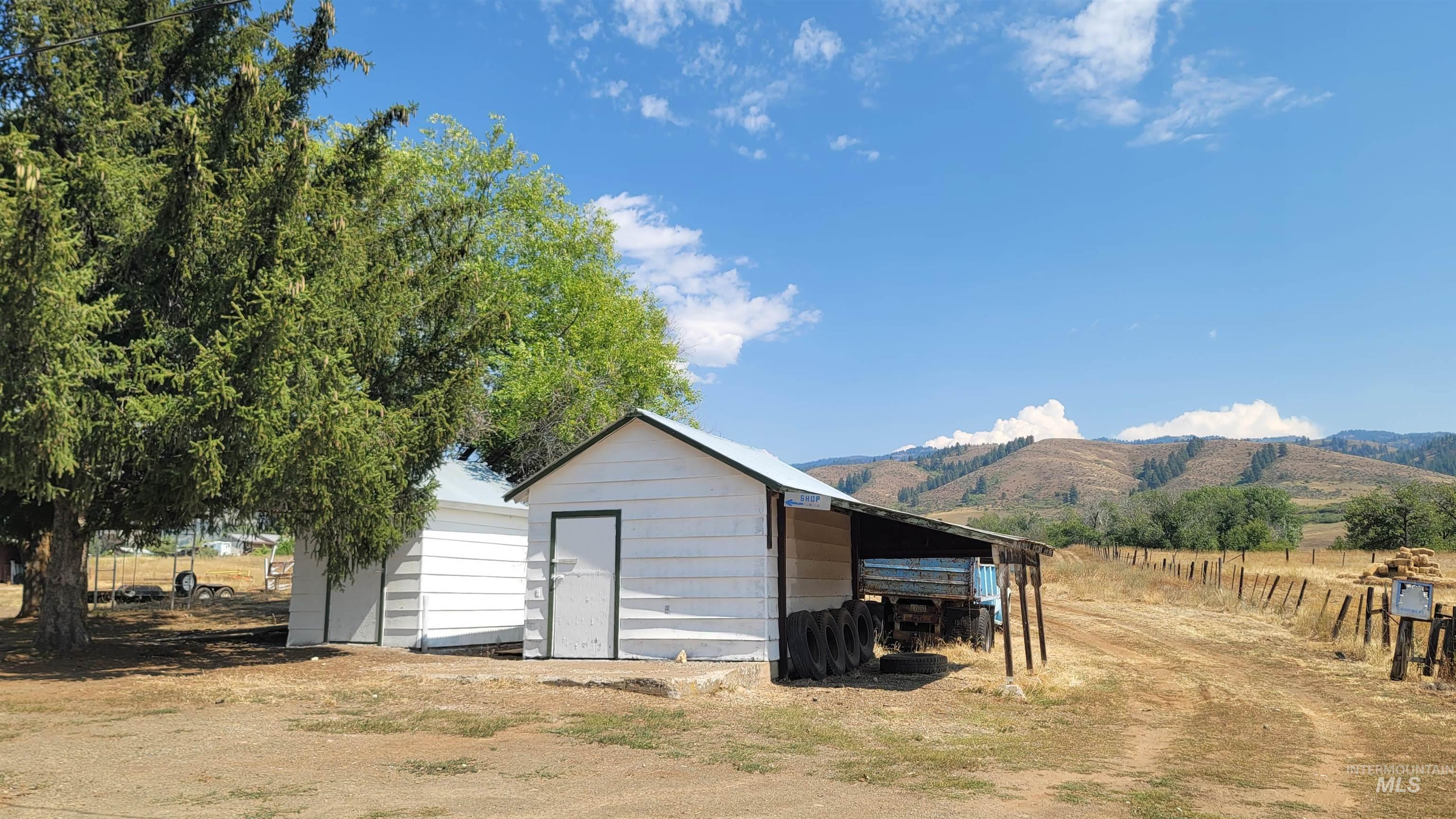 2122 Hwy 95 Property Photo 26
