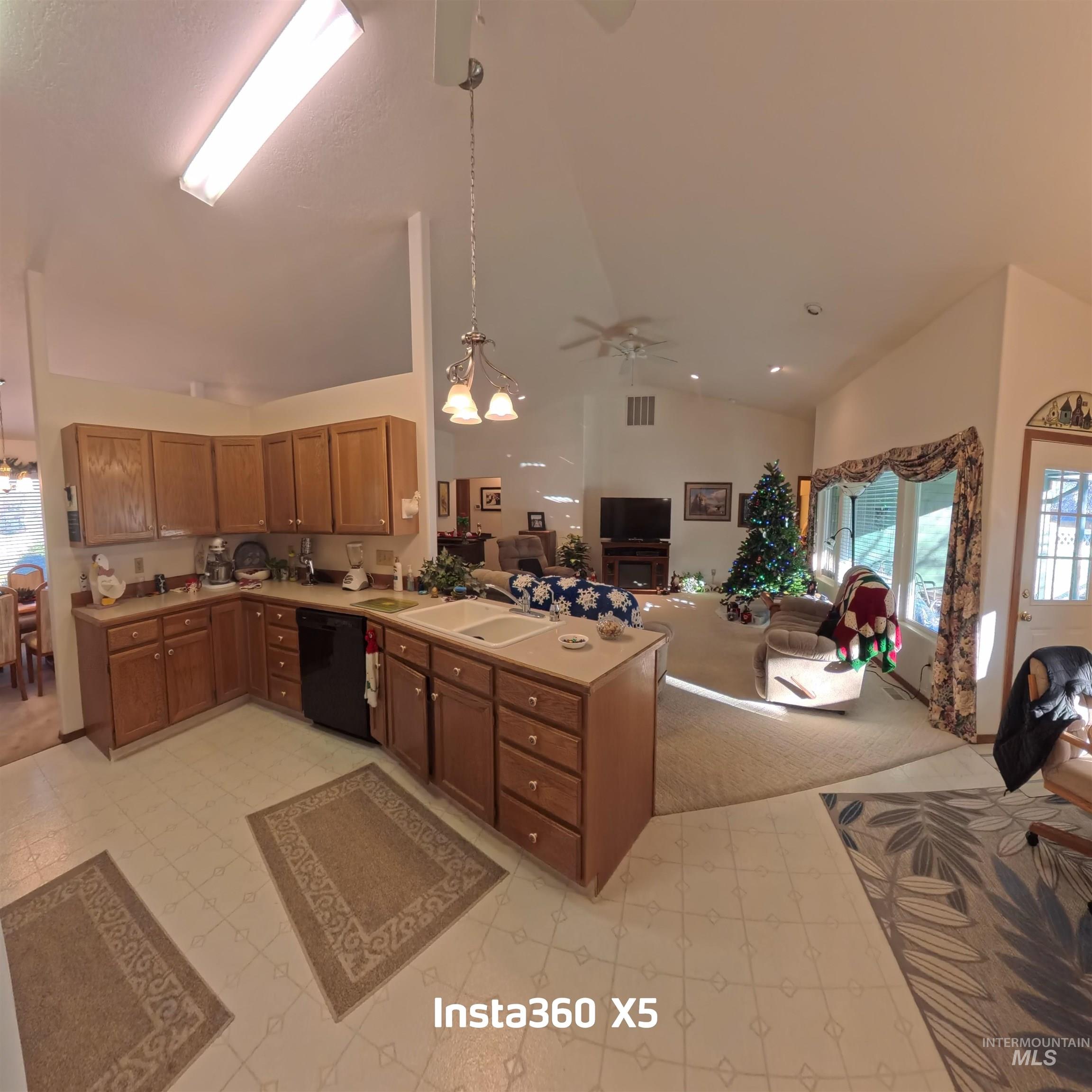 2450 Julie Lane Property Photo 31
