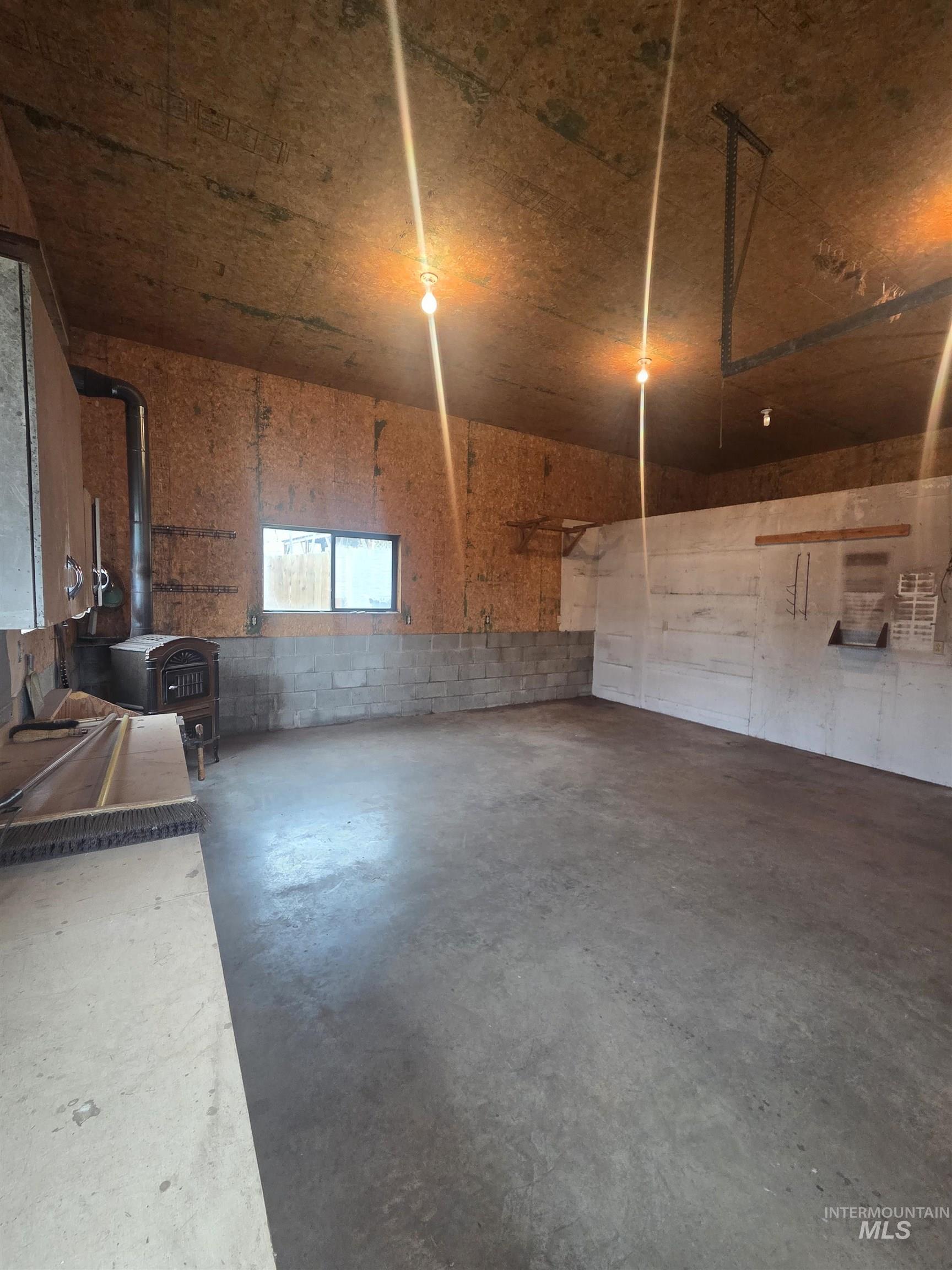 465 15th Street Property Photo 4