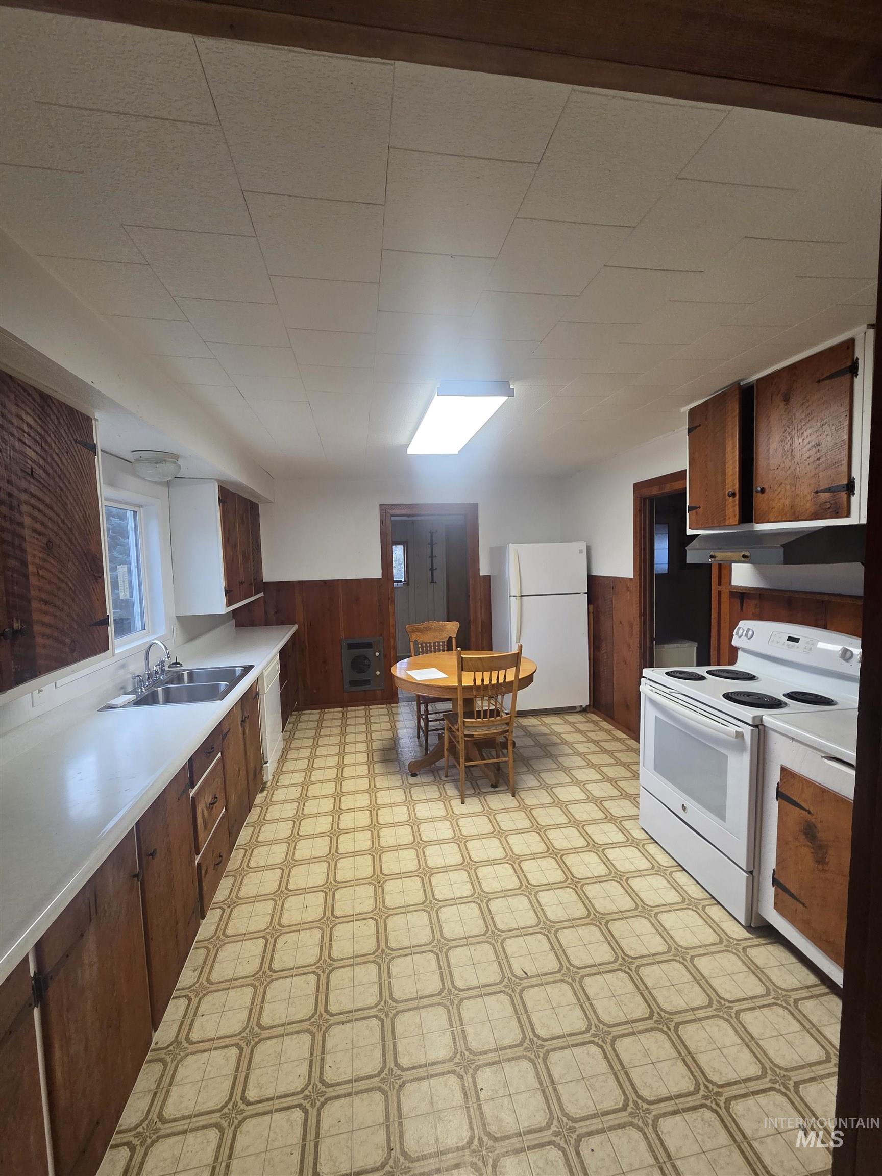 465 15th Street Property Photo 10