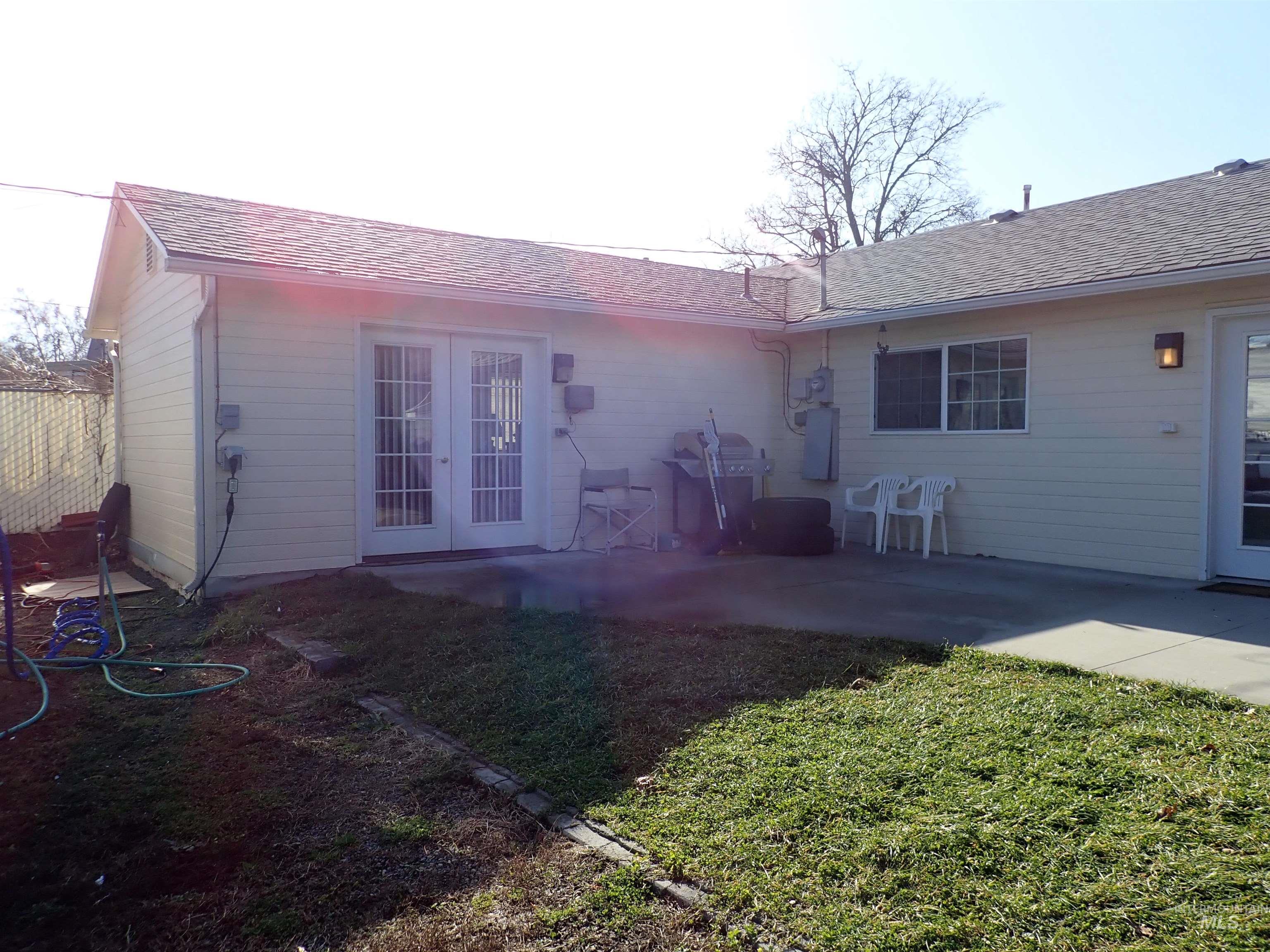 1039 15th St Property Photo 4