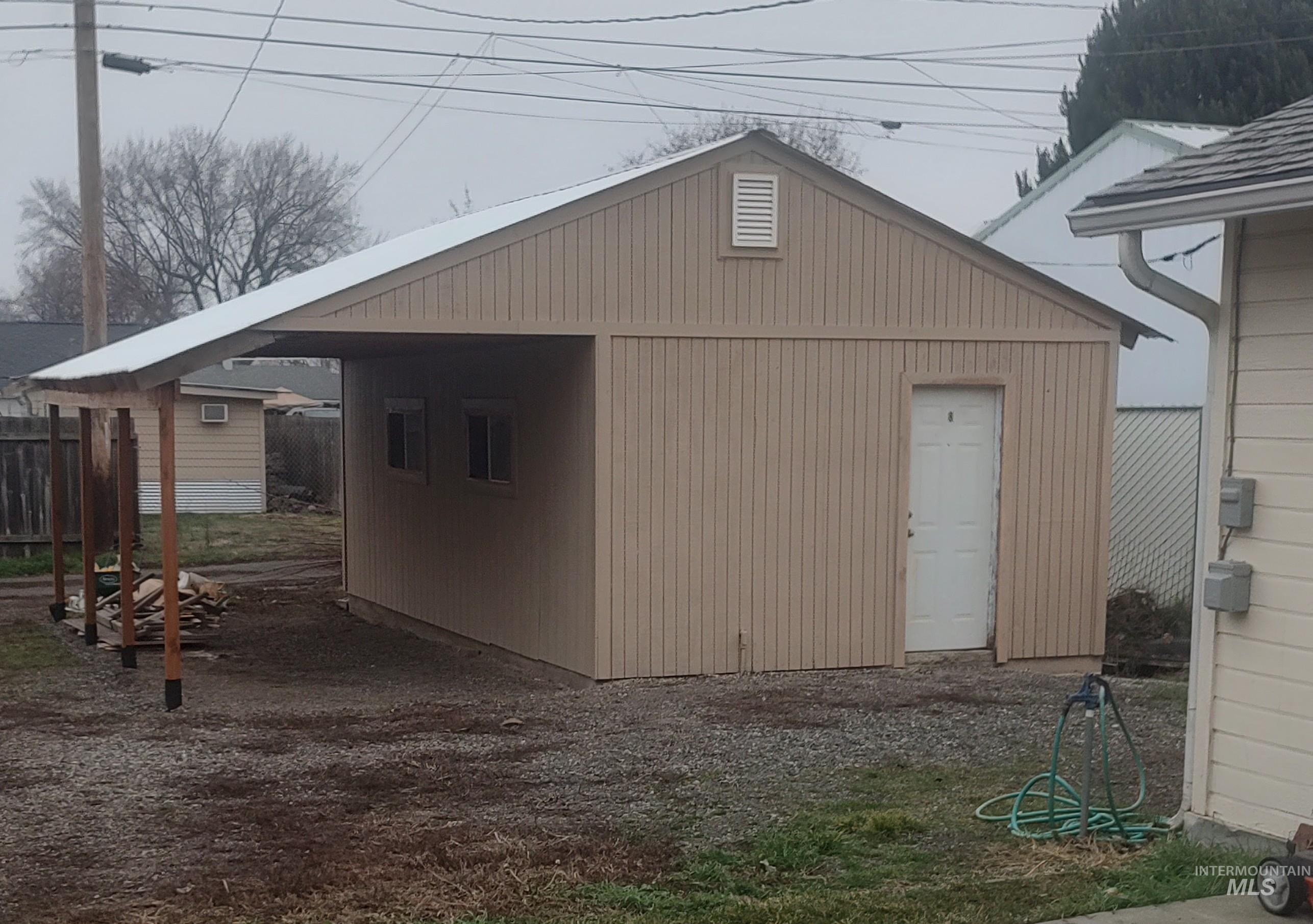 1039 15th St Property Photo 5