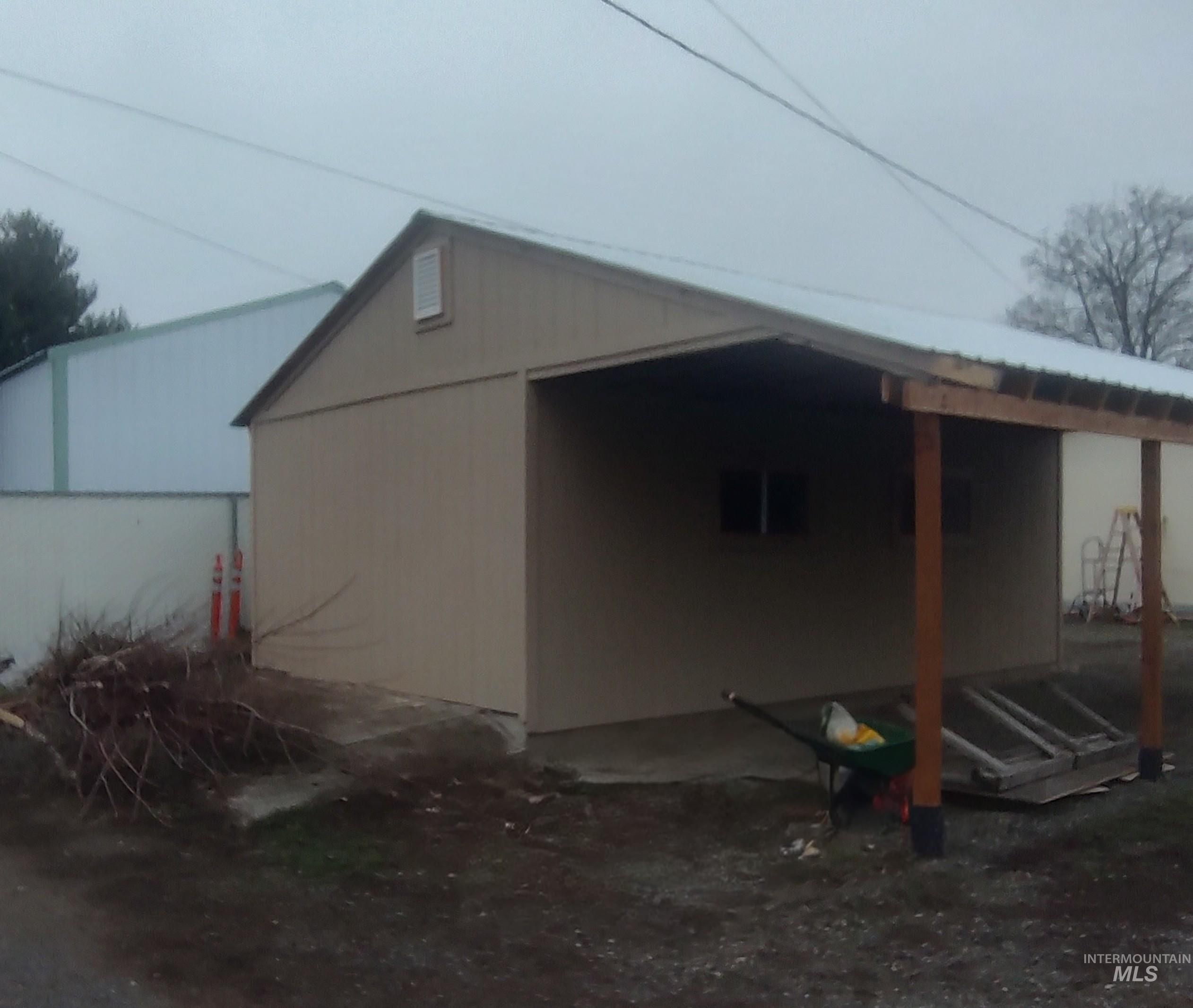 1039 15th St Property Photo 6