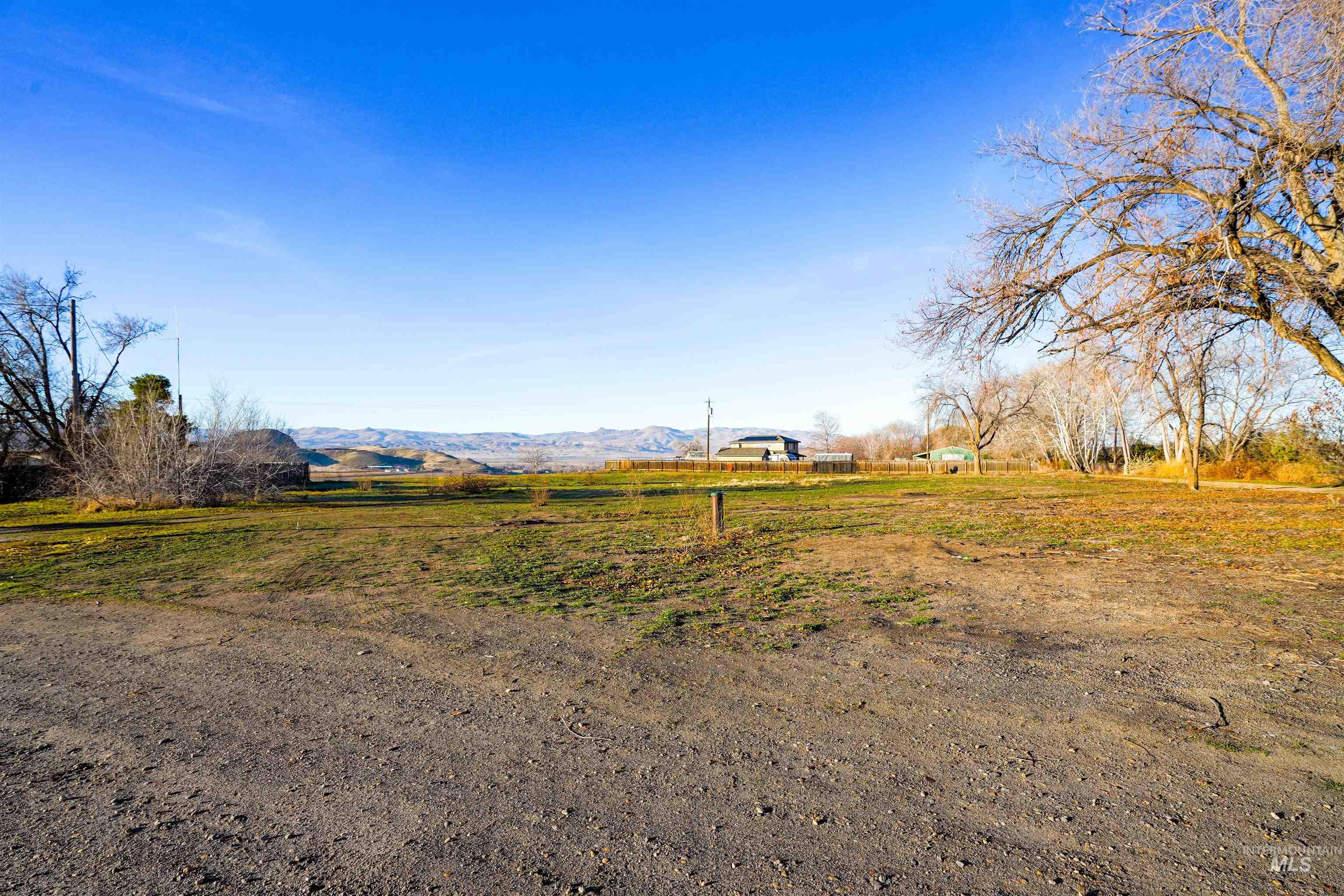 126 Charlotte Drive Property Photo 14
