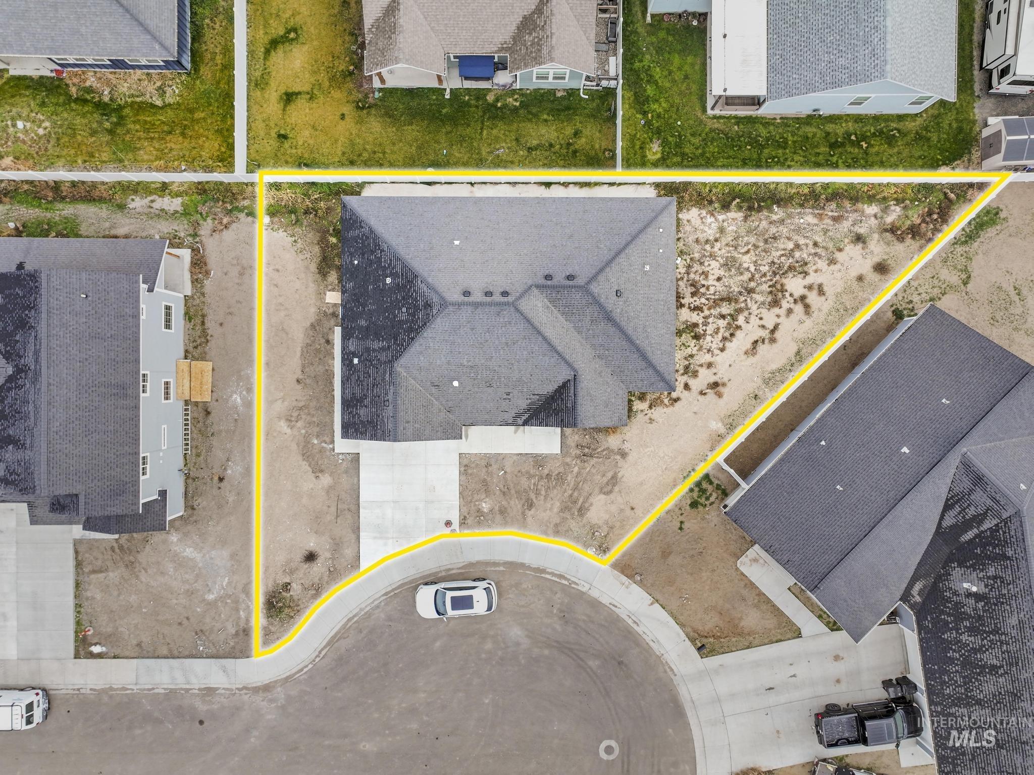 1012 Lincoln Circle Property Photo 15