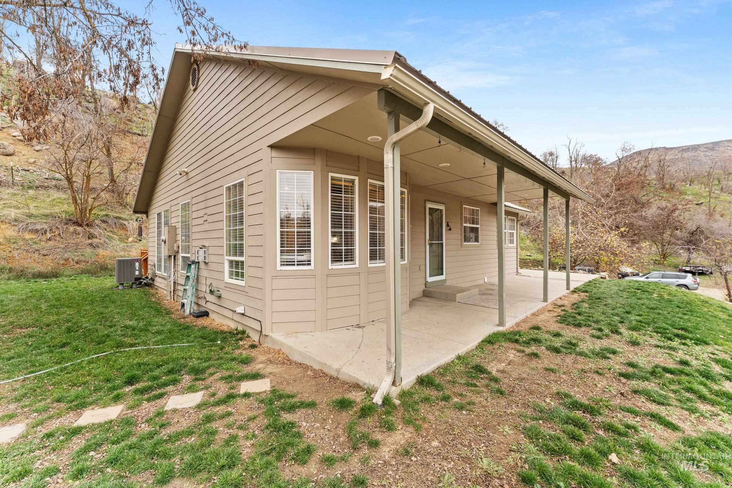 3 Branch Rd. Property Photo 6