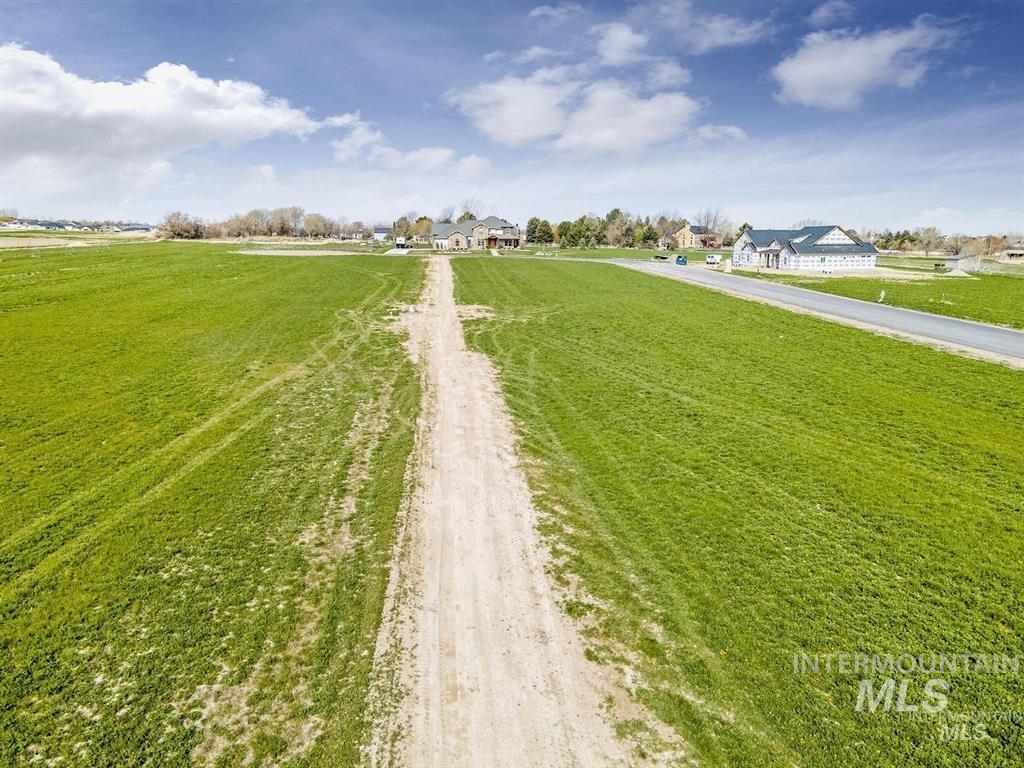 2548 E 3753 Property Photo 15