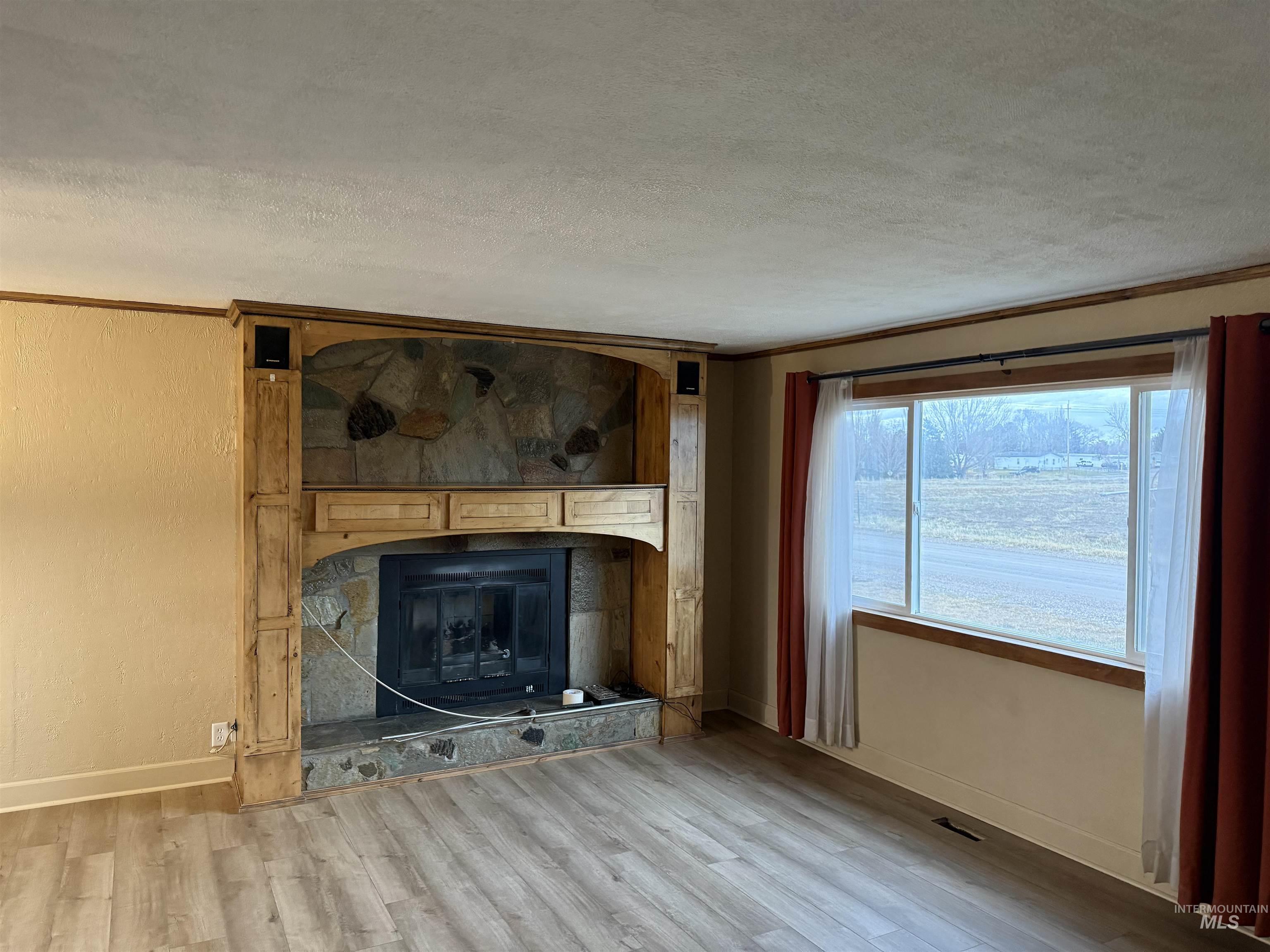 2932 S Arthur Property Photo 7