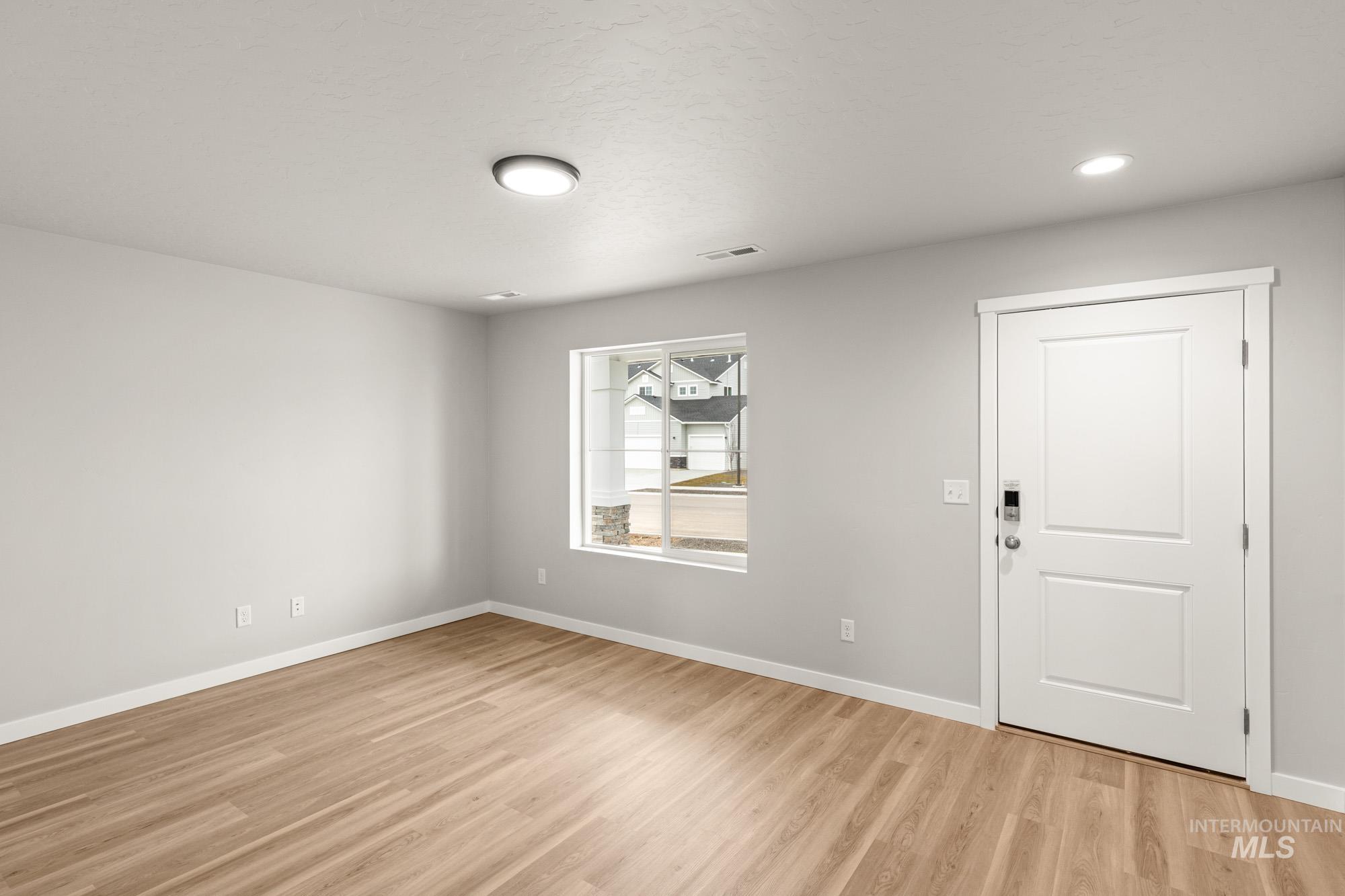 1515 Long Pond St Property Photo 13
