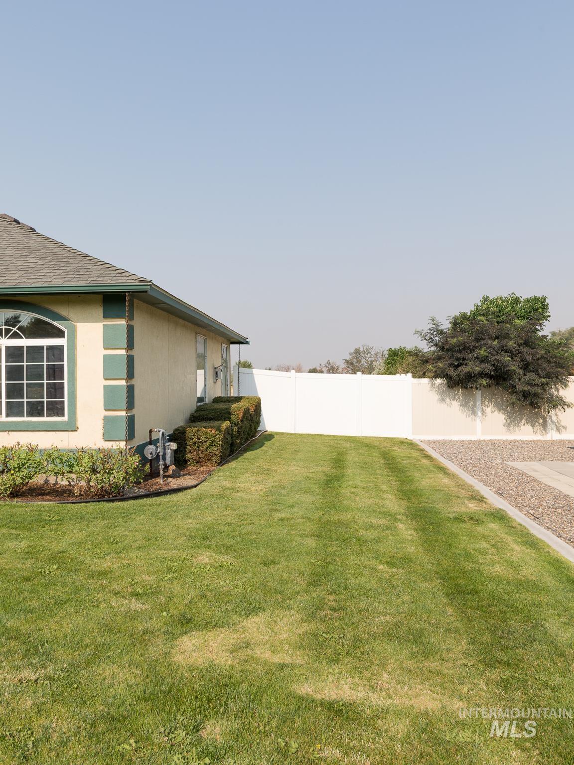 593 N Dorian Dr Property Photo 42