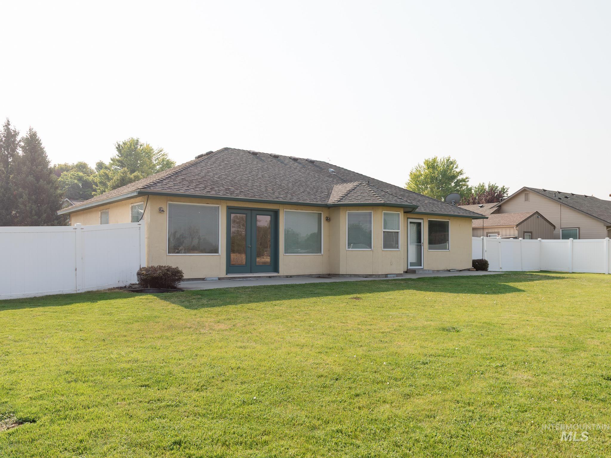 593 N Dorian Dr Property Photo 44