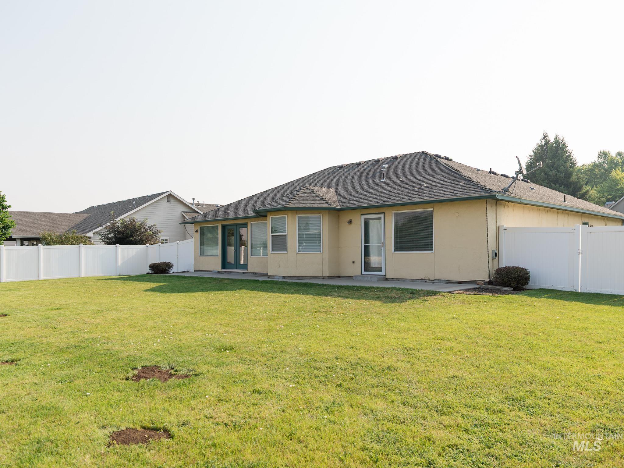 593 N Dorian Dr Property Photo 46