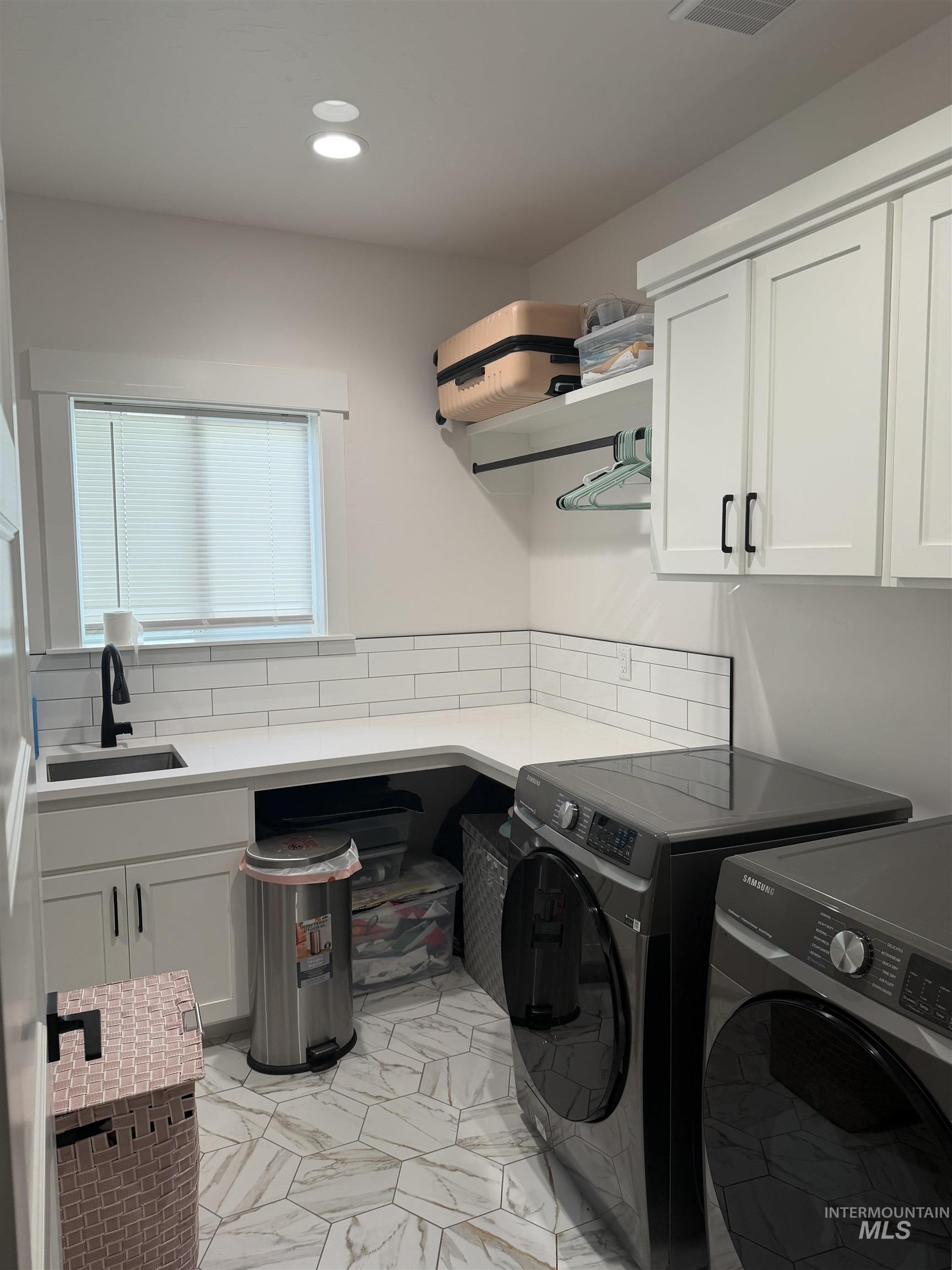 11260 White River St Property Photo 8