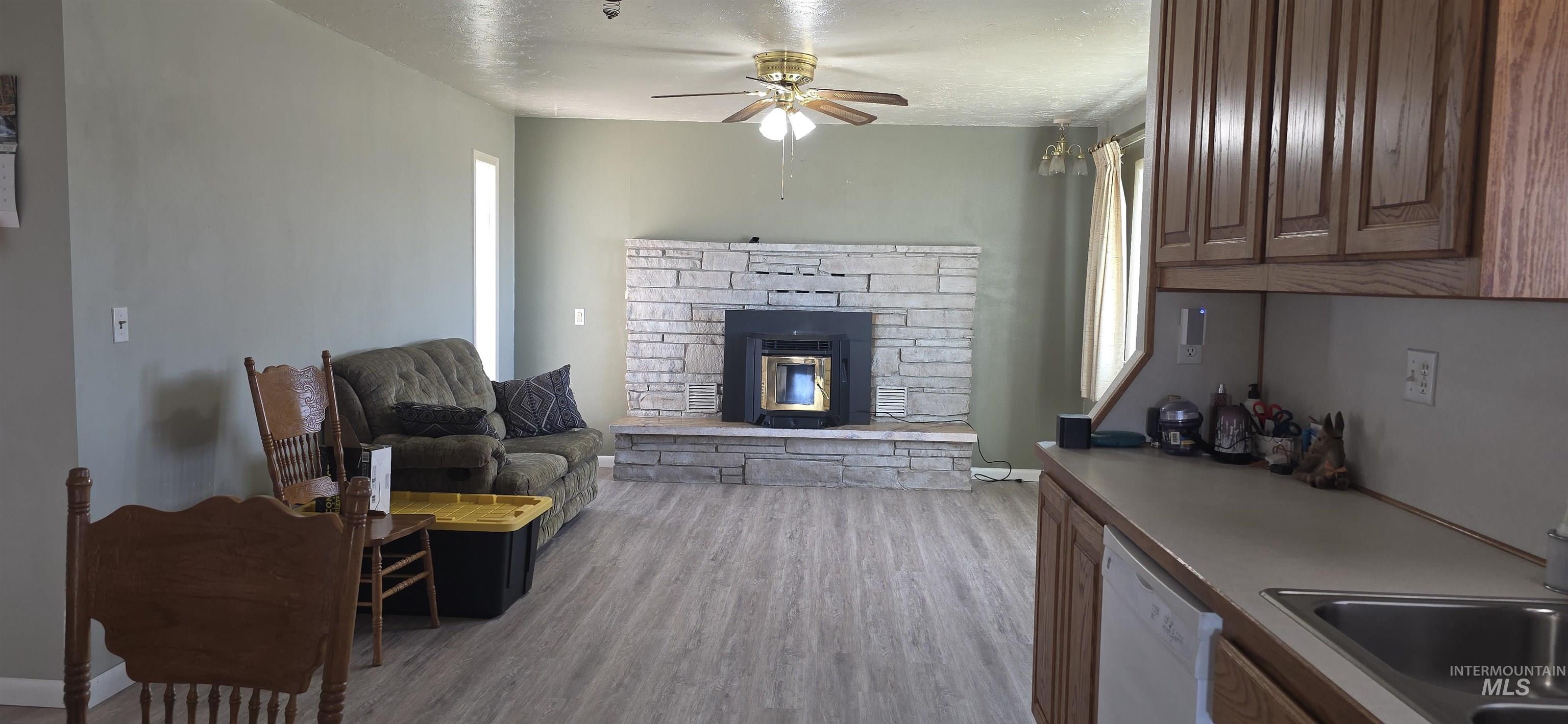 103 S 650 E Property Photo 6
