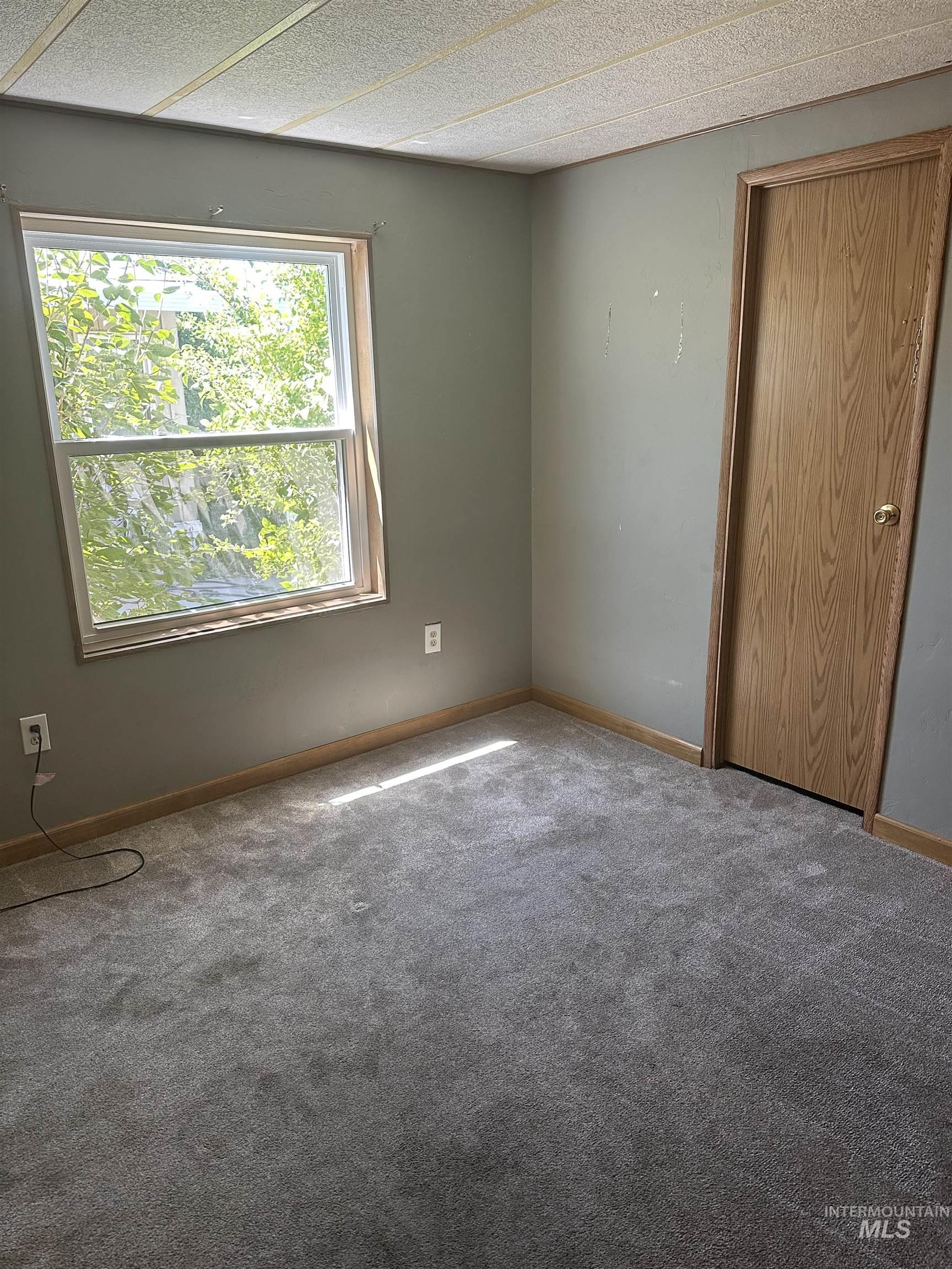 9436 W Glen Ellyn Ln Property Photo 10