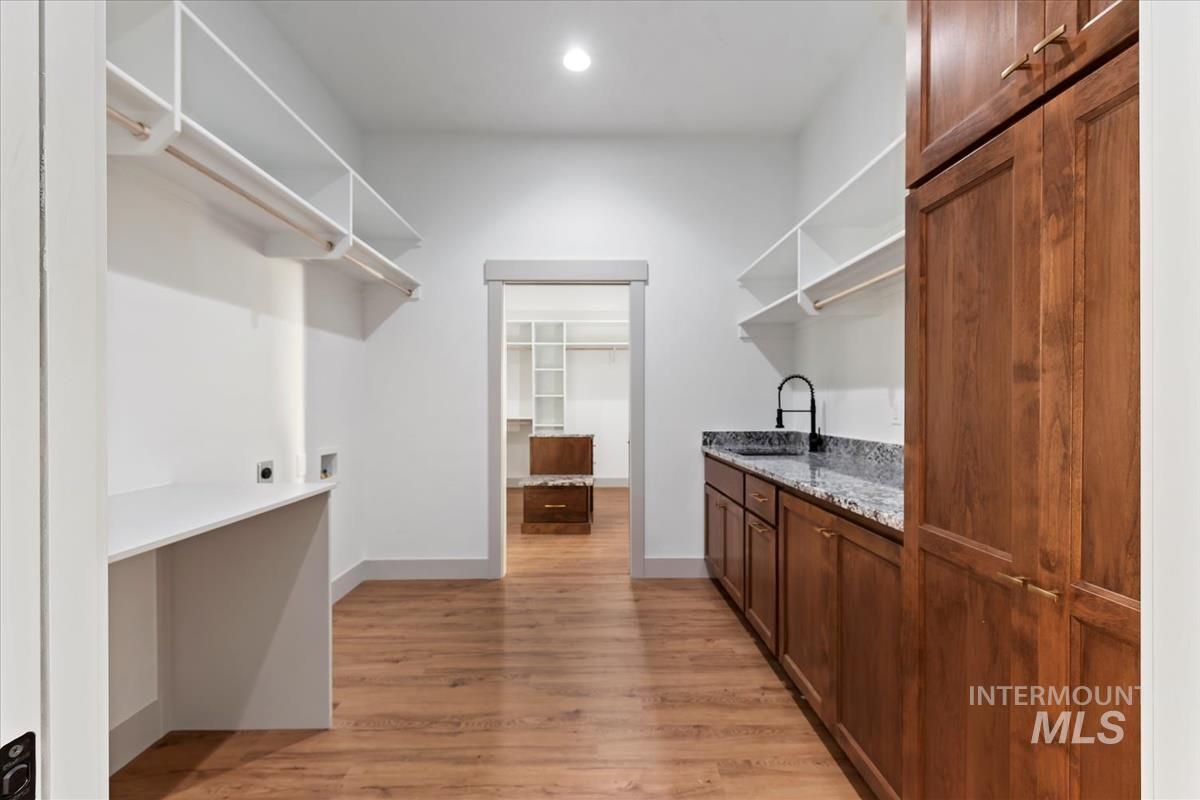3700 Lexington Ln Property Photo 25