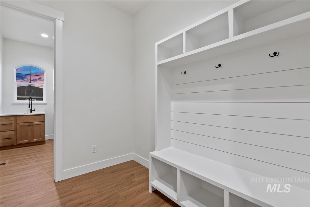 3680 Lexington Ln Property Photo 16