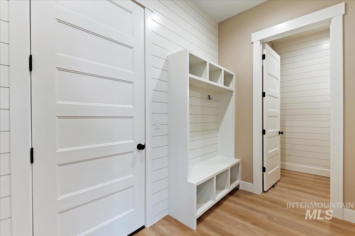 3660 Lexington Ln Property Photo 15