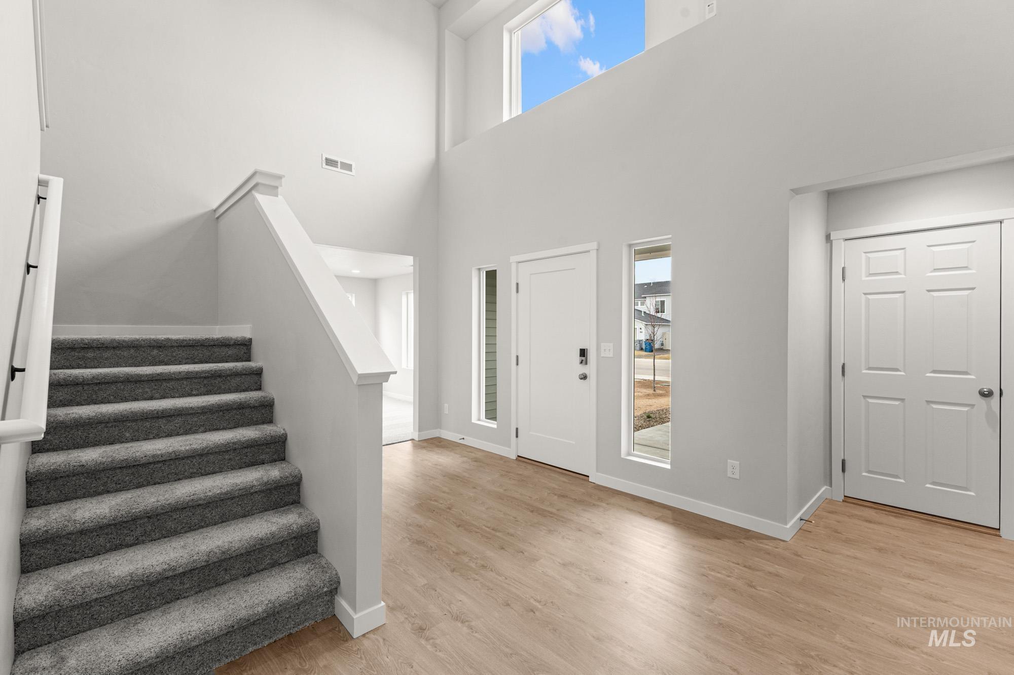 3070 S Maple Ranch Way Property Photo 2