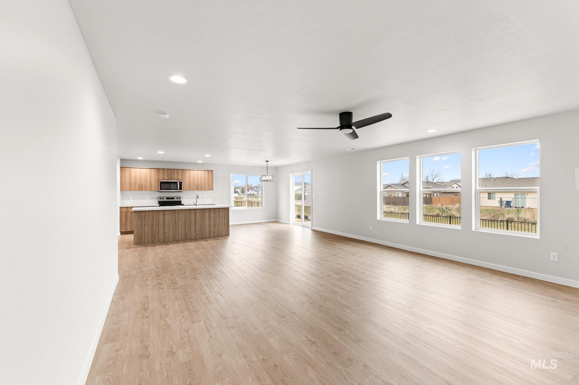 3070 S Maple Ranch Way Property Photo 9