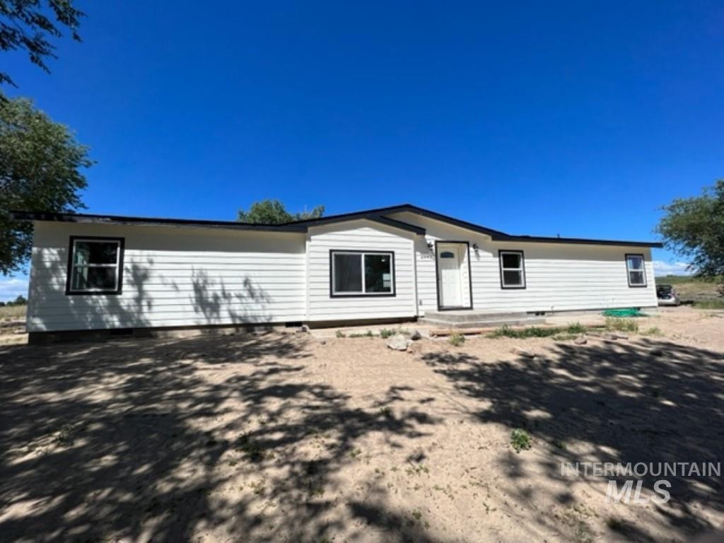 2940 1st Lane E Property Photo 1