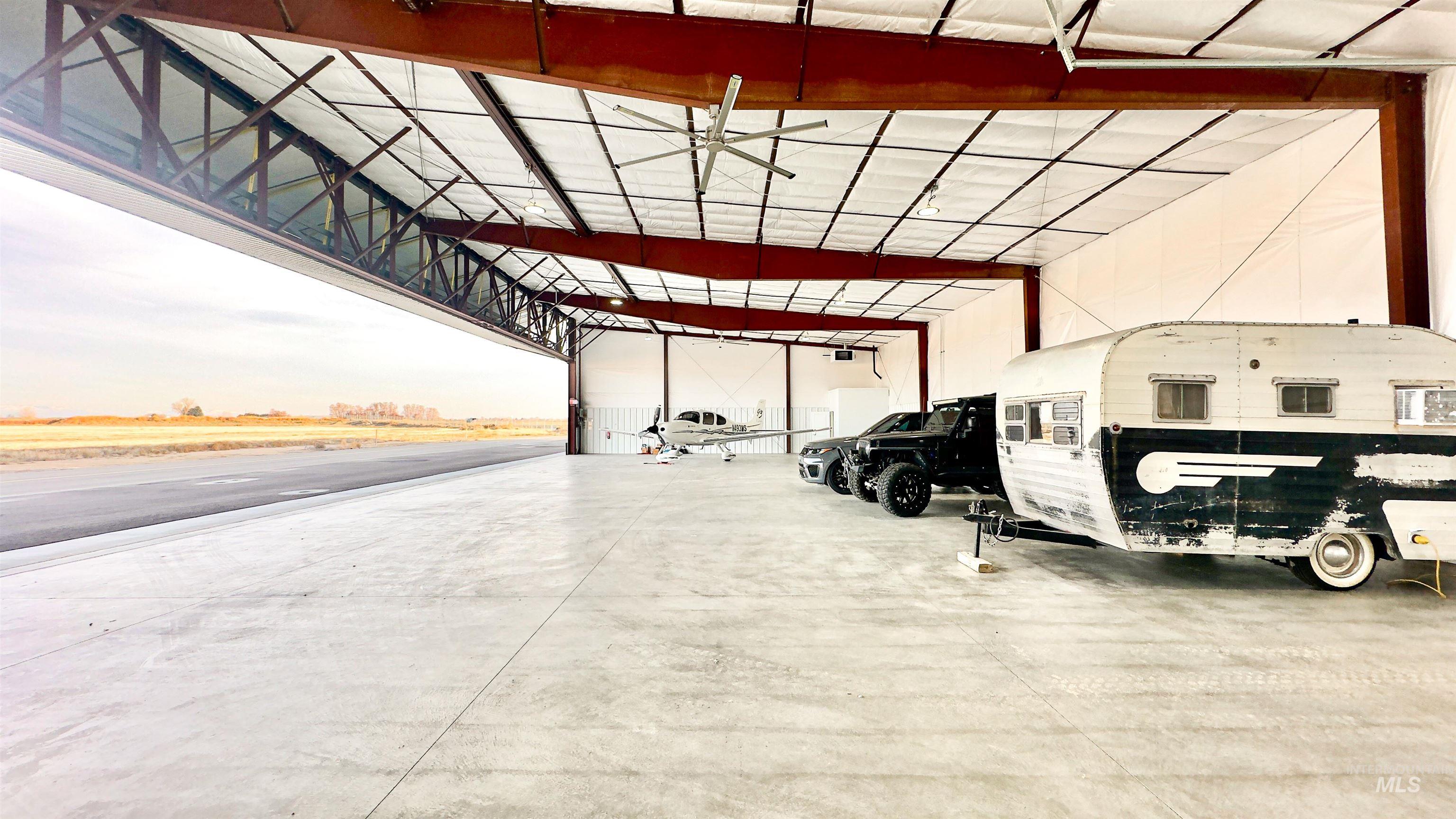 5515 Aviation Way Property Photo 11