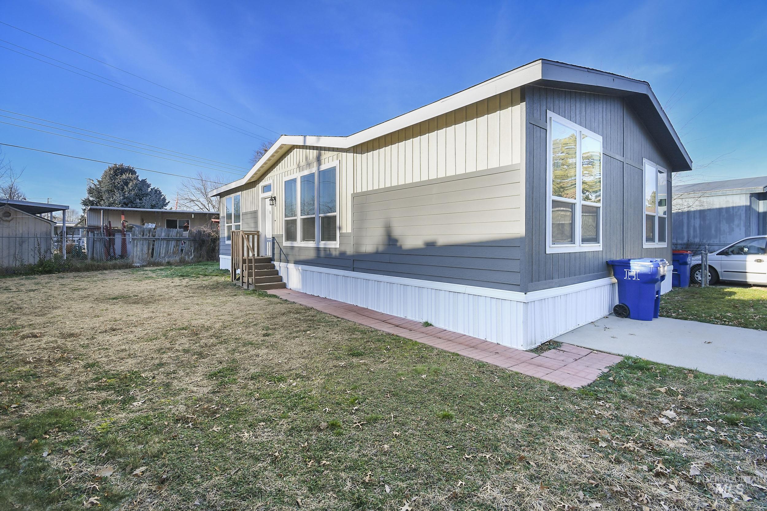 509 E Watercress Ln