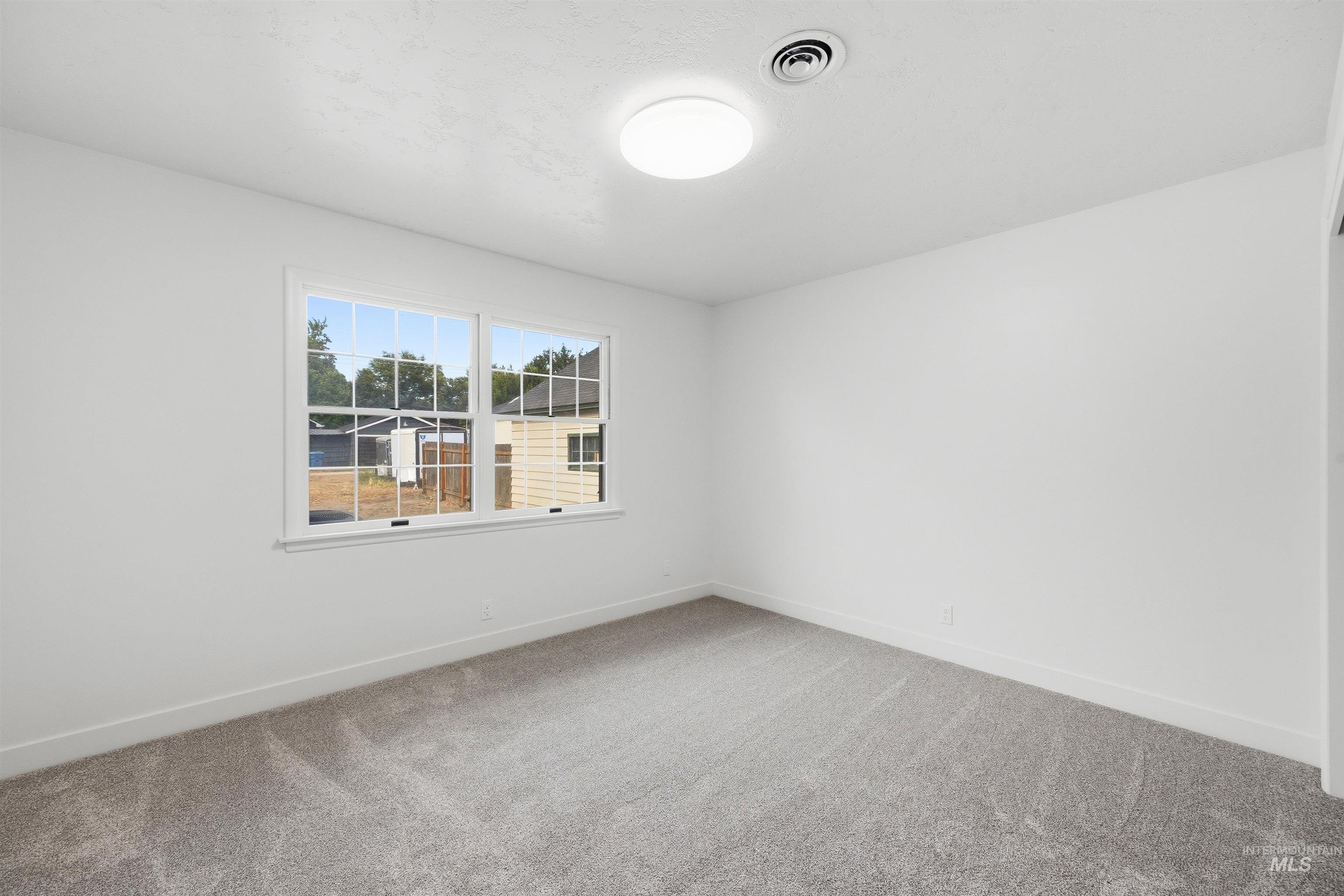 2626 W Lemp St Property Photo 15