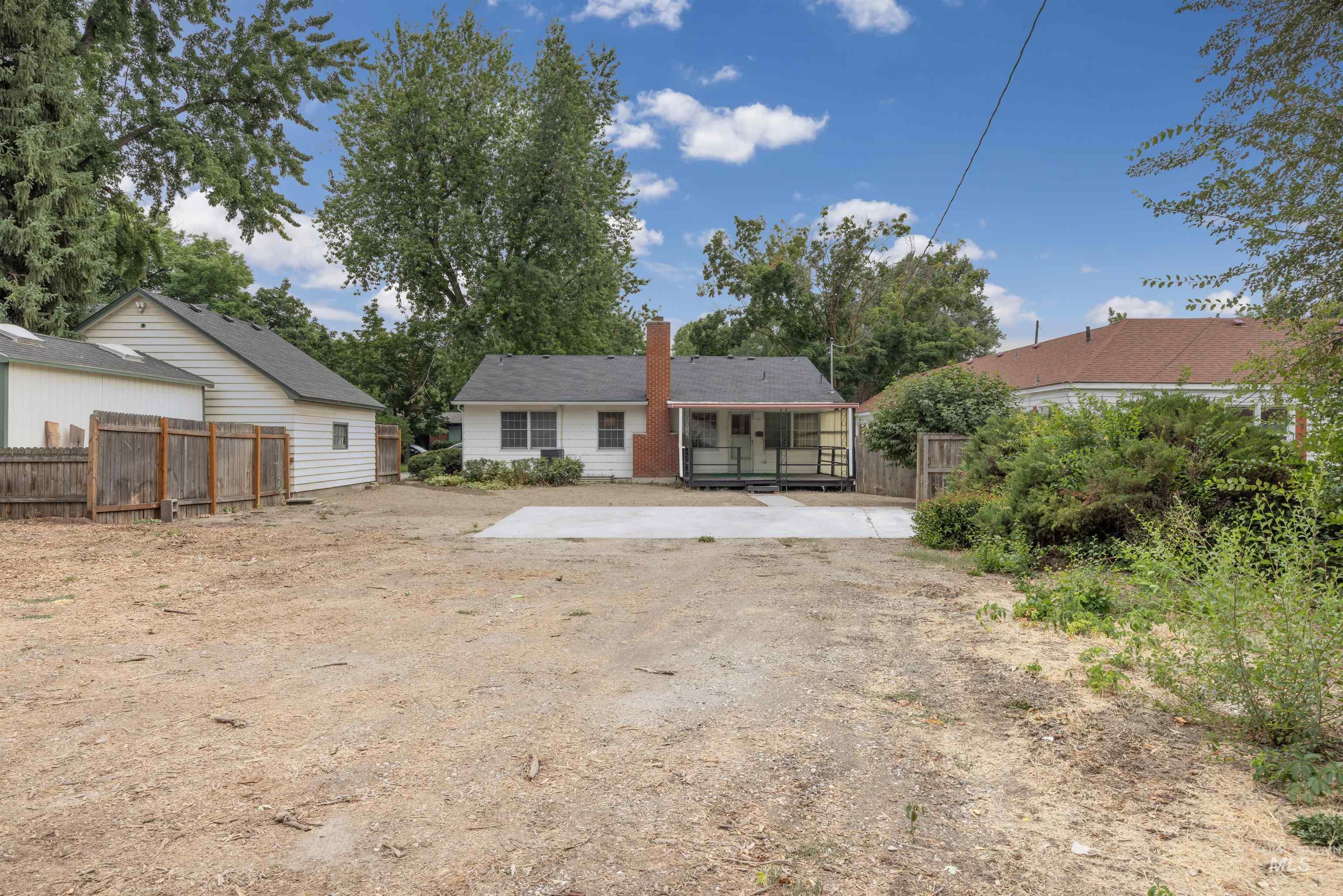 2626 W Lemp St Property Photo 33