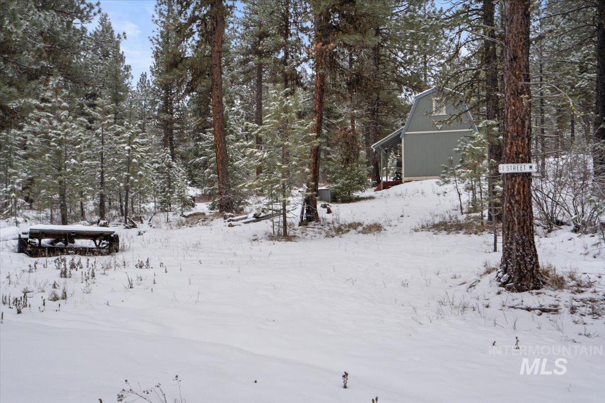 2753 W Pine Drive Property Photo 10